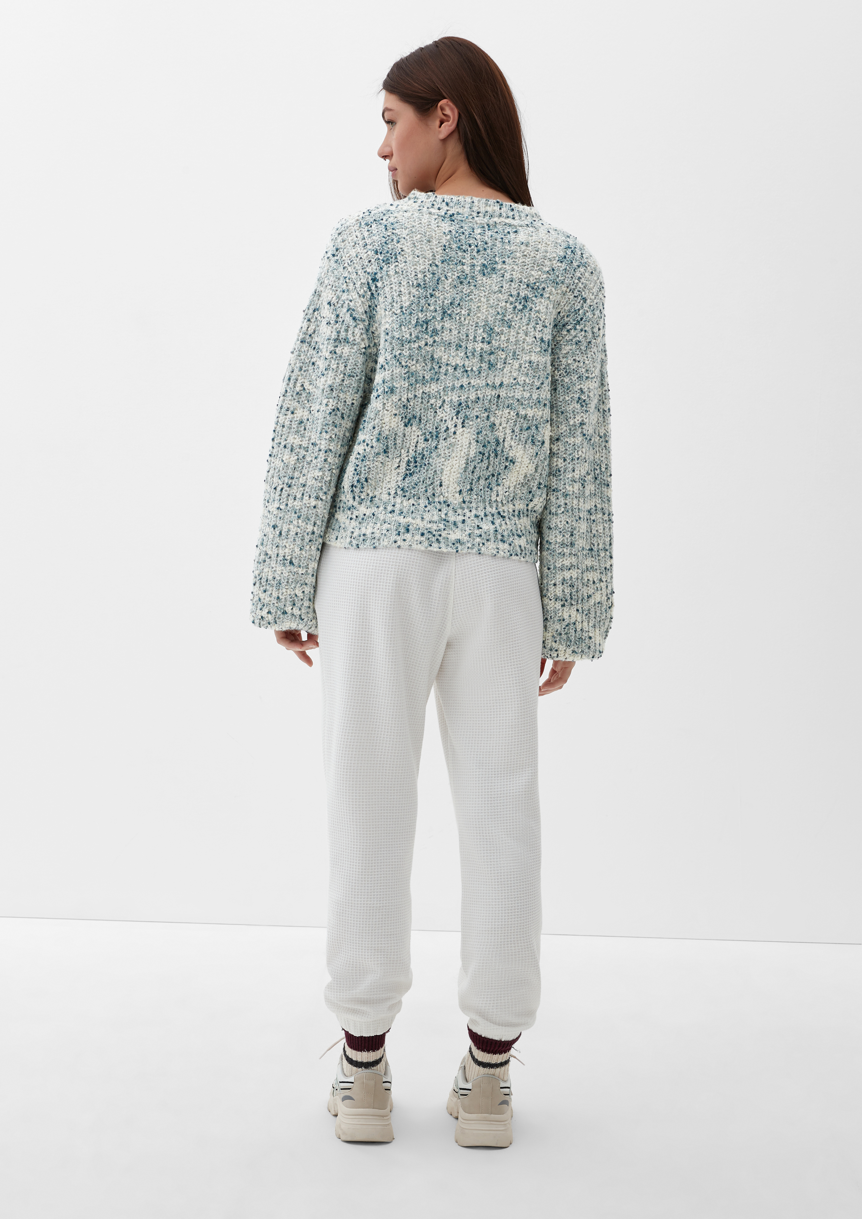 Knitted pullover