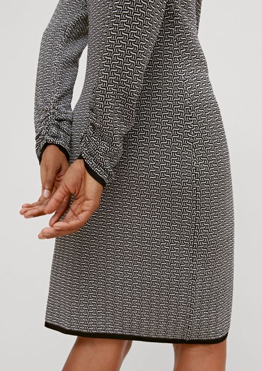 Slim-fitting patterned dress from comma