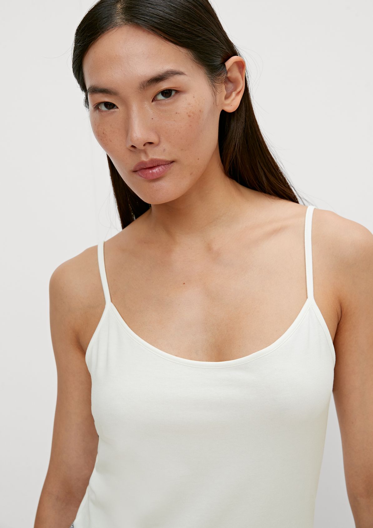 Top with spaghetti straps from comma