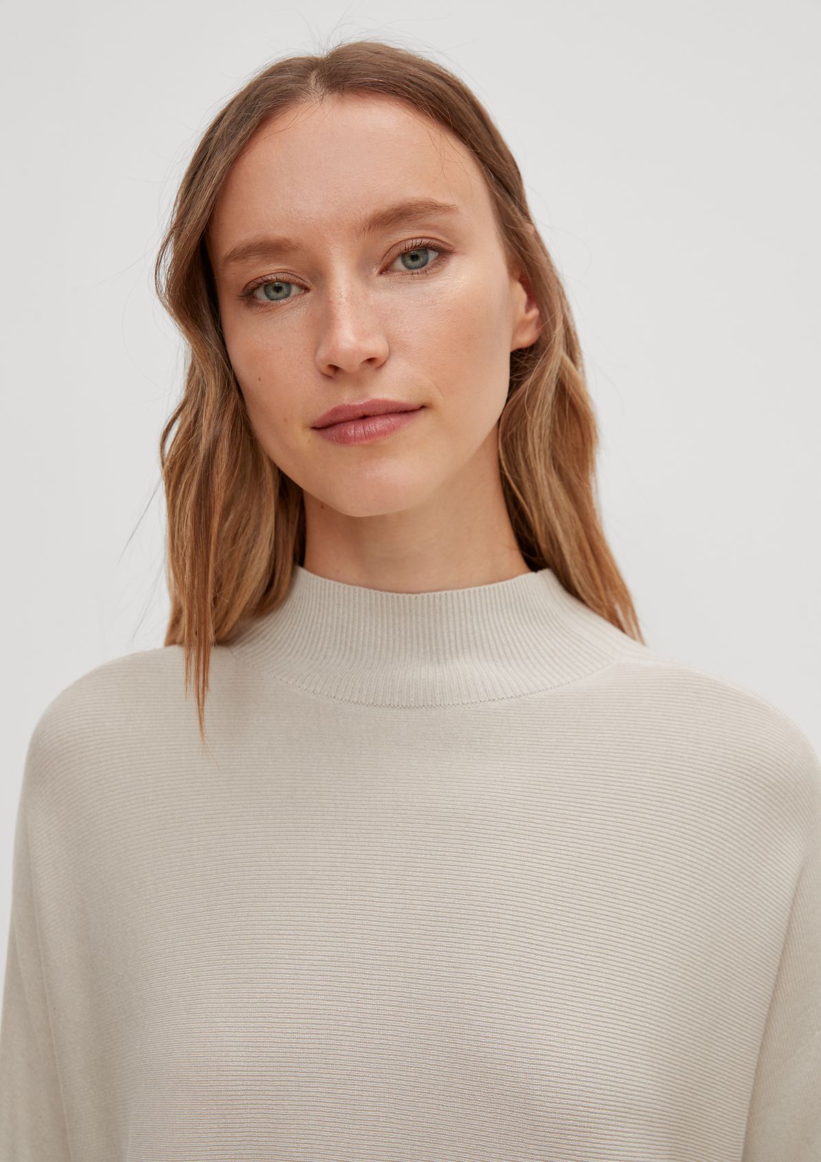 Jumper with a textured pattern from comma