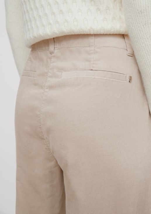 Trousers with a velvety texture from comma