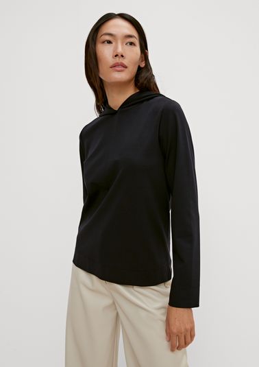 Long sleeve top with a hood from comma