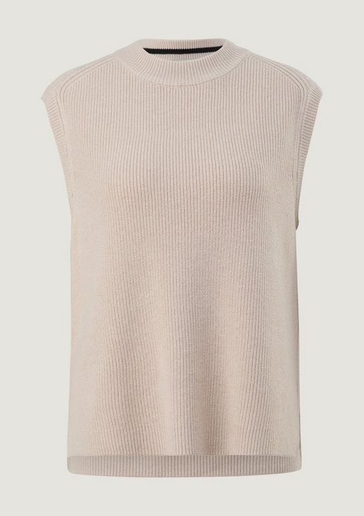Sleeveless knitted jumper with ribbed details from comma
