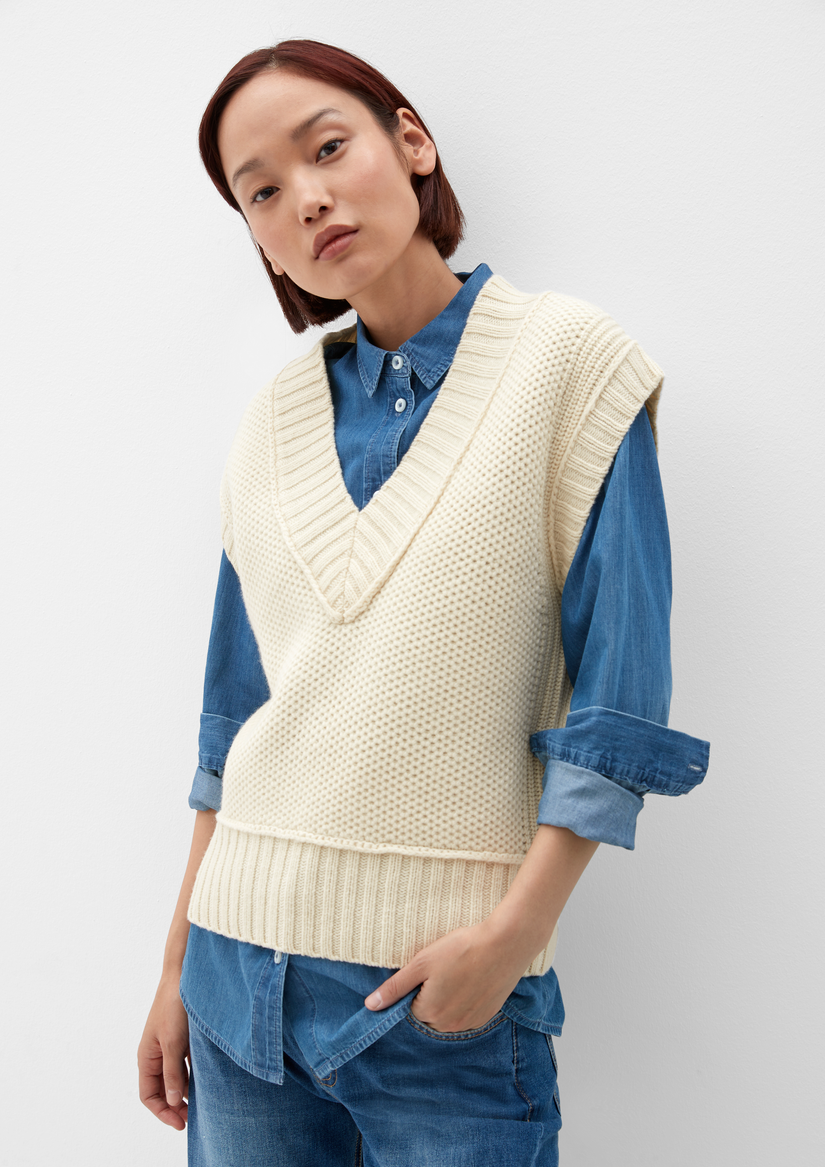 Knitted pullover