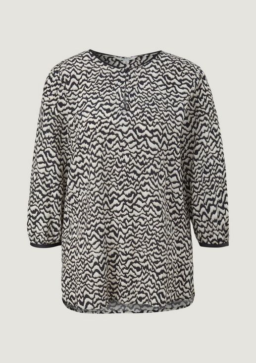 Printed crêpe blouse in a loose fit from comma