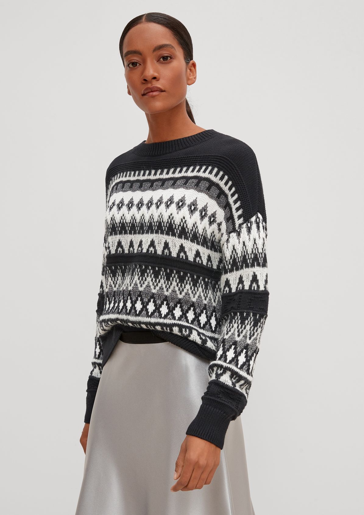 Knitted jumper with a jacquard pattern from comma