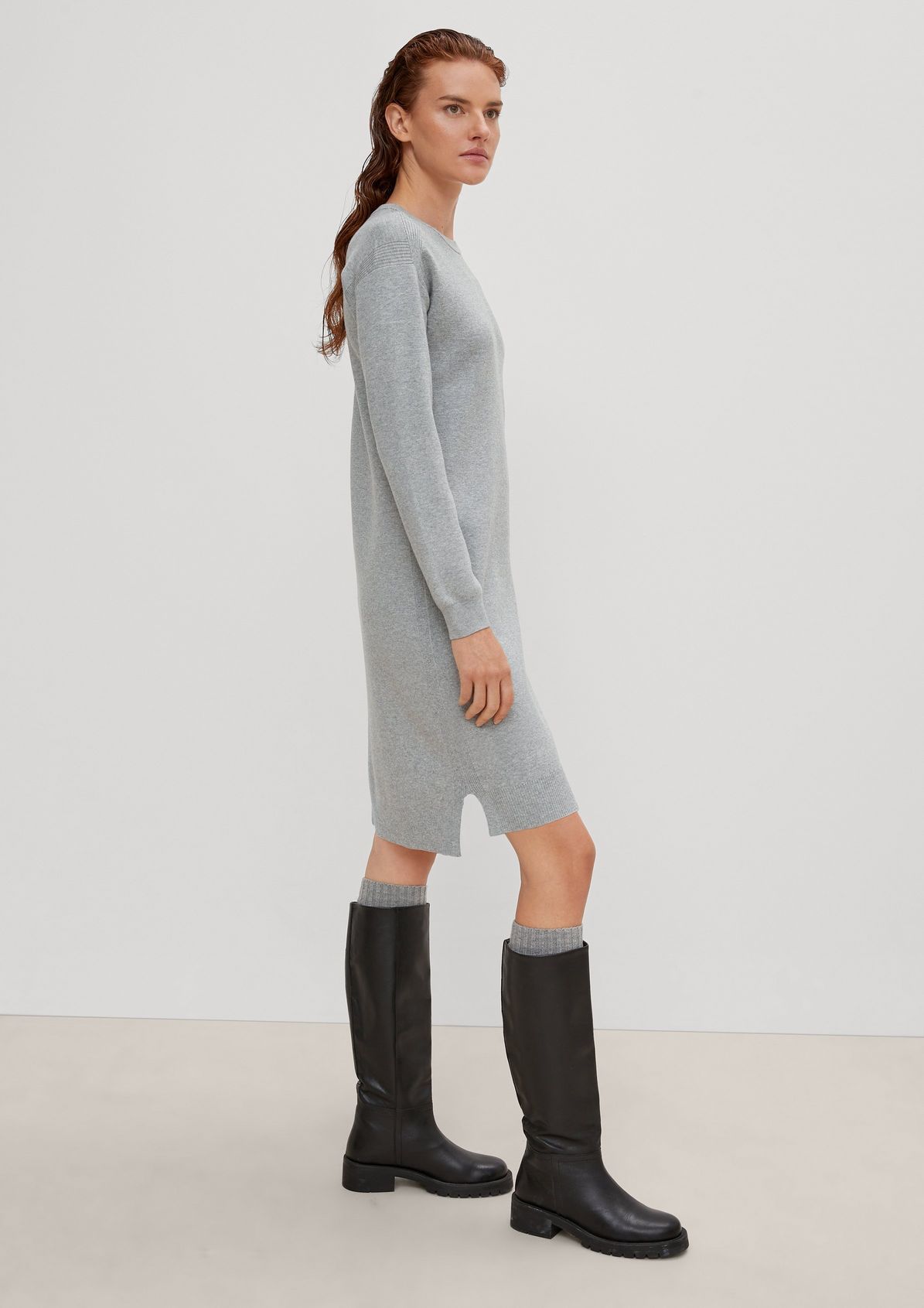 Fine knit dress with ribbed details from comma