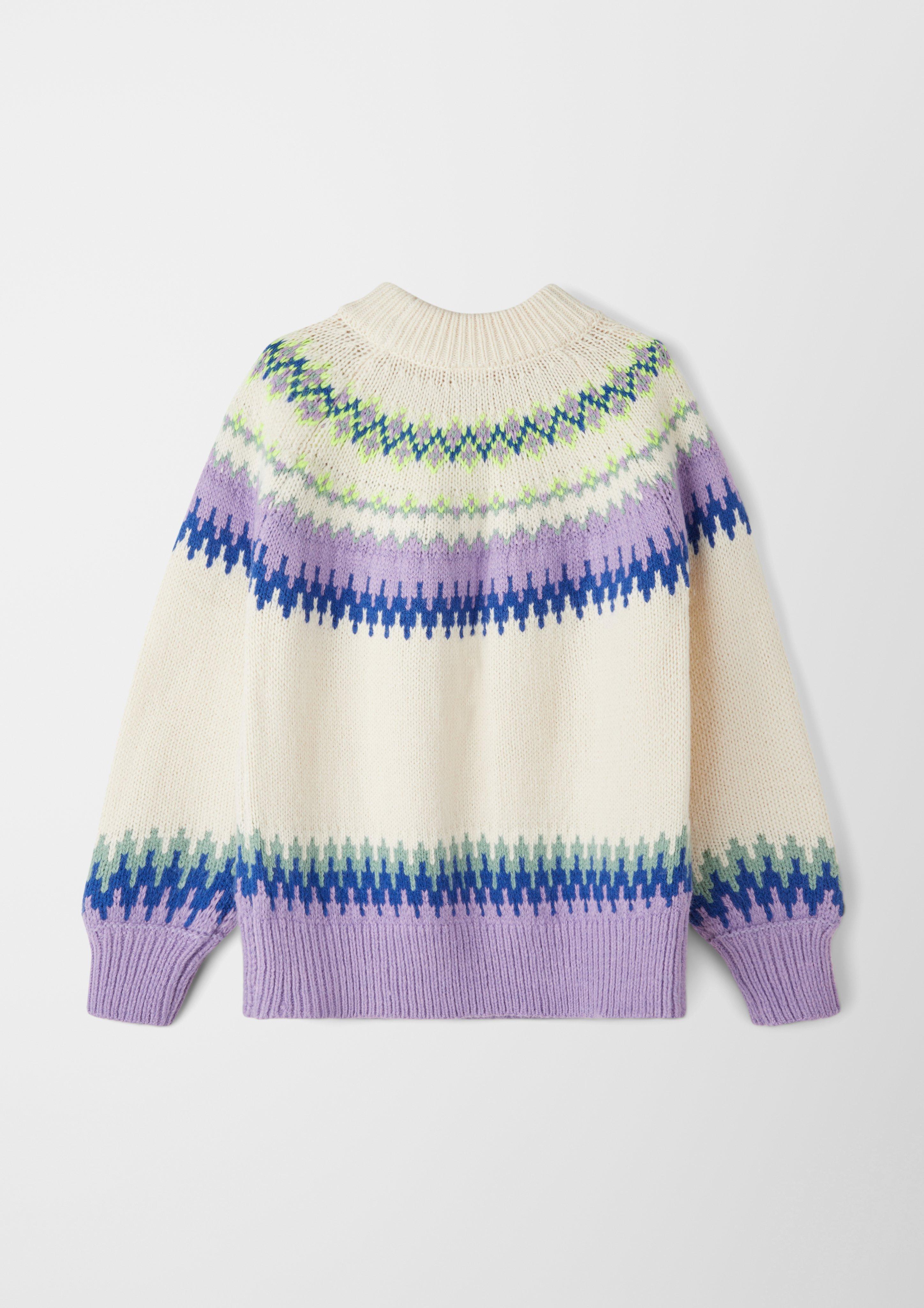 Knitted pullover