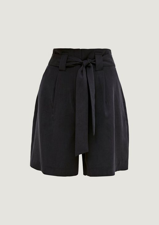 Loose: Paperbag-Shorts 