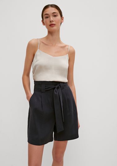 Loose fit: paperbag shorts from comma