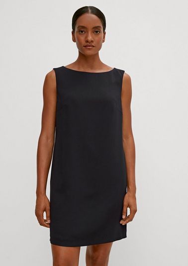Dress with a bateau neckline from comma