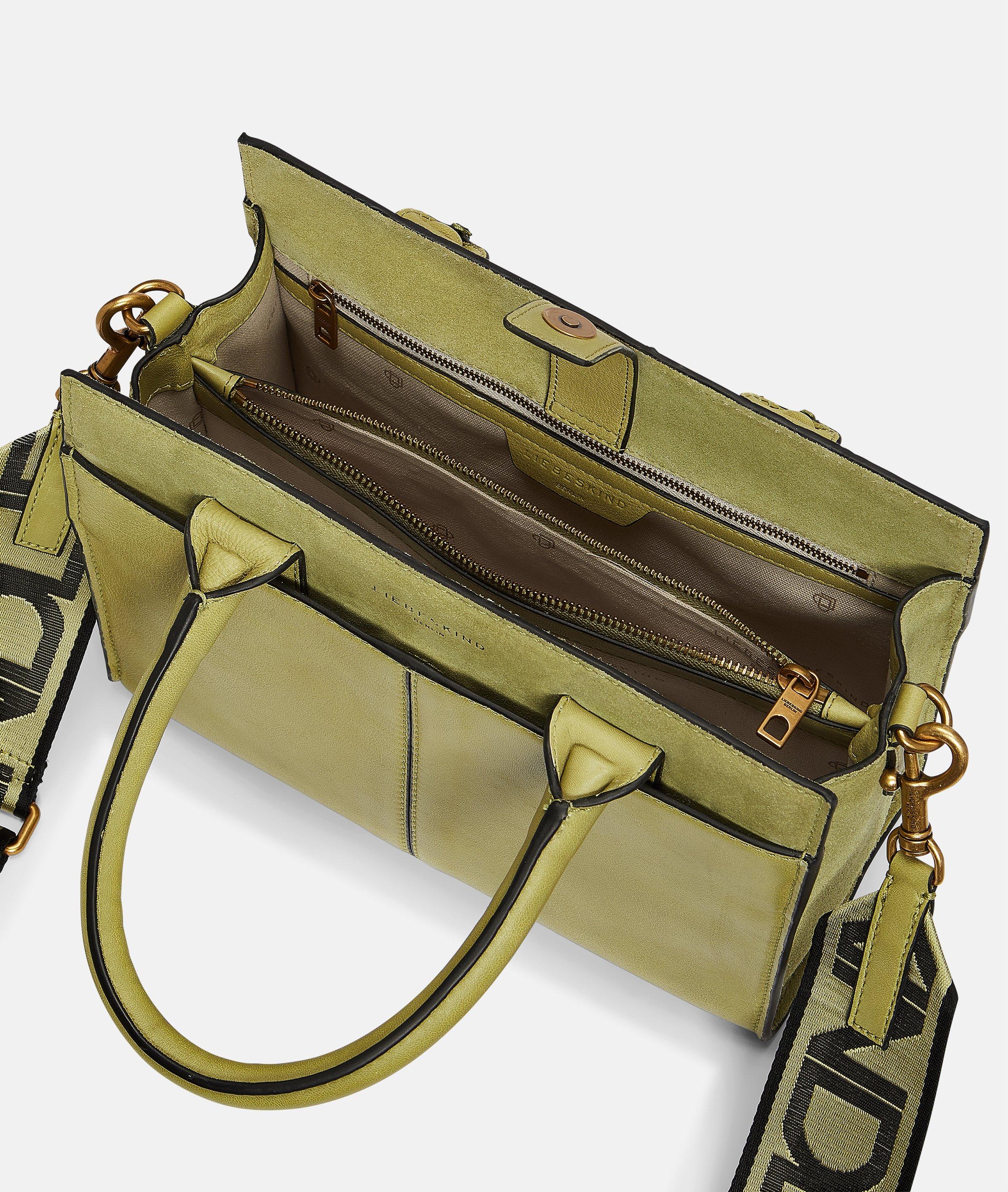 Blake Satchel M