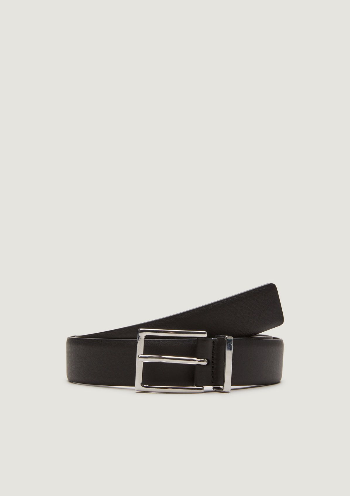 Leather belt with a shiny pin buckle from comma