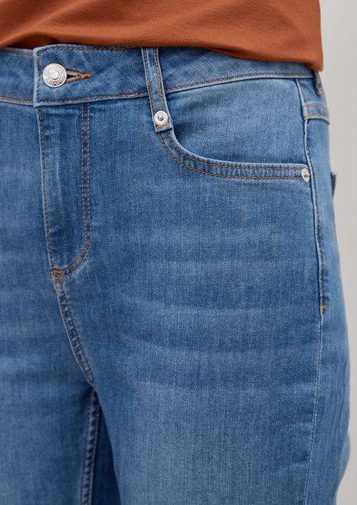 Slim: Flared Jeans mit Waschung 