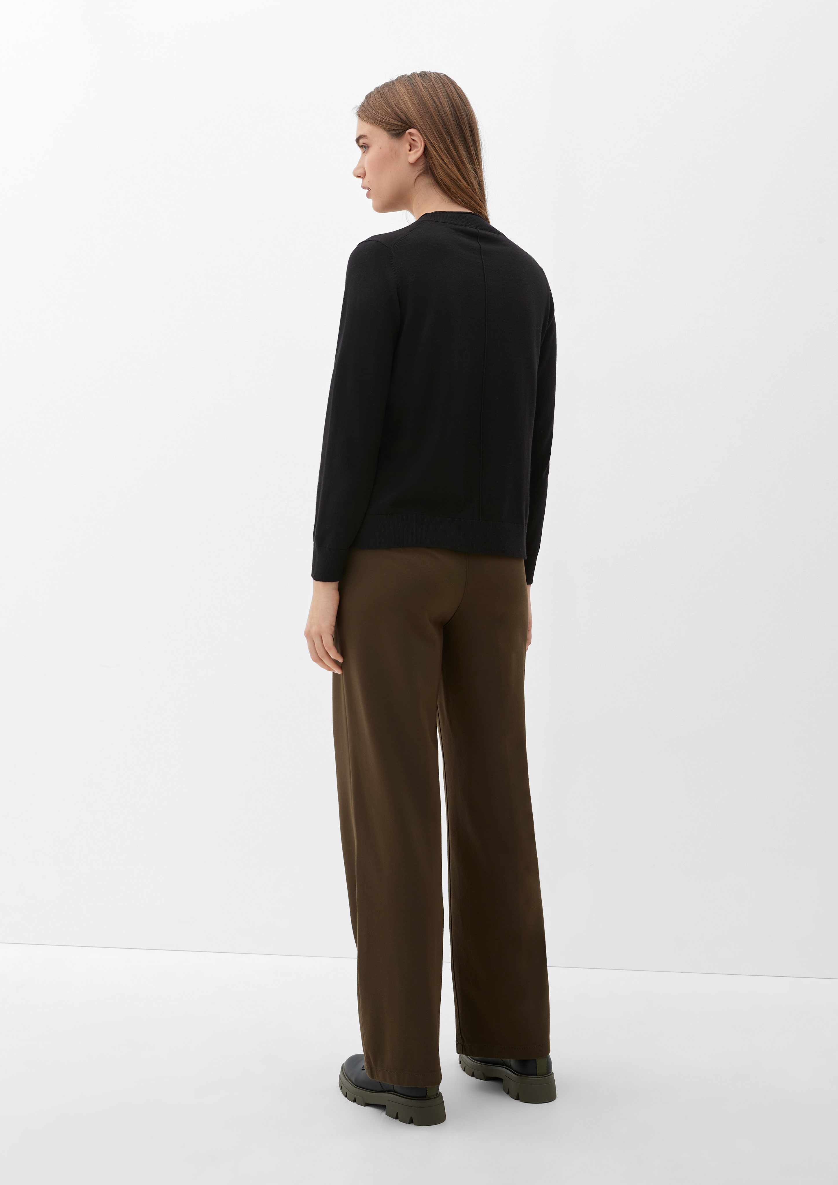Knitted pullover