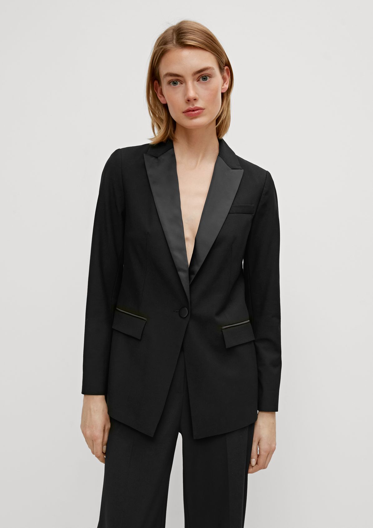 Blazer in a dinner jacket style from comma