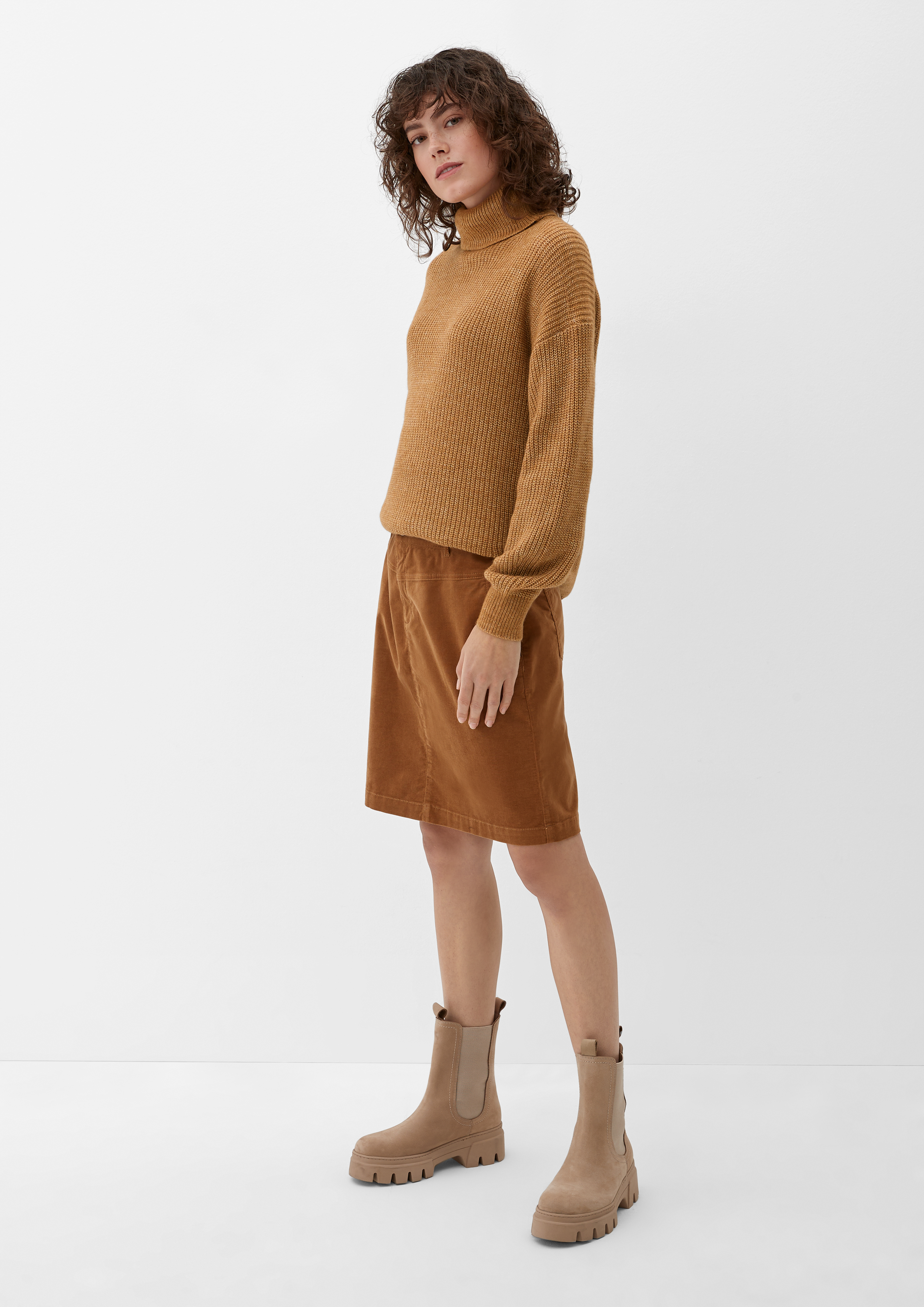 Knitted pullover