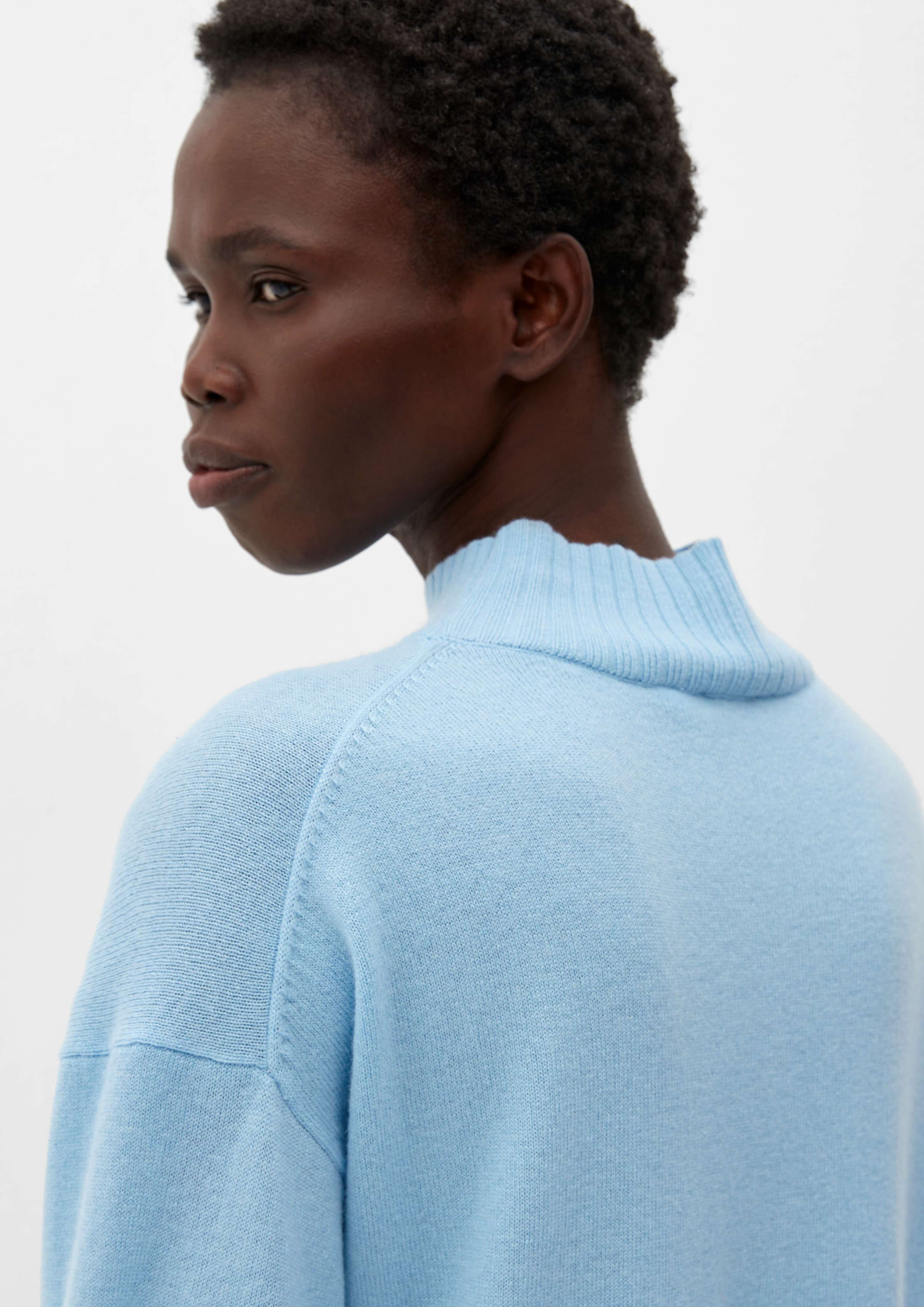 Knitted pullover