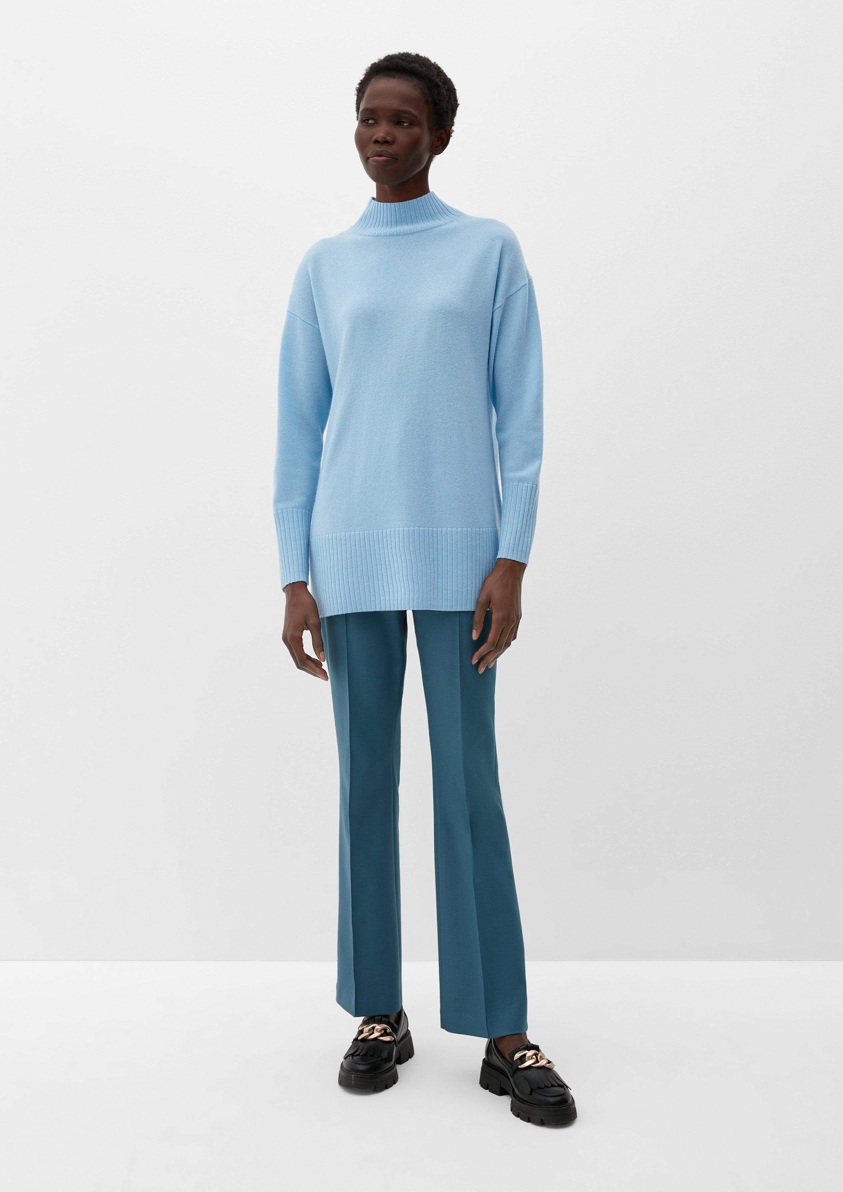 Knitted pullover