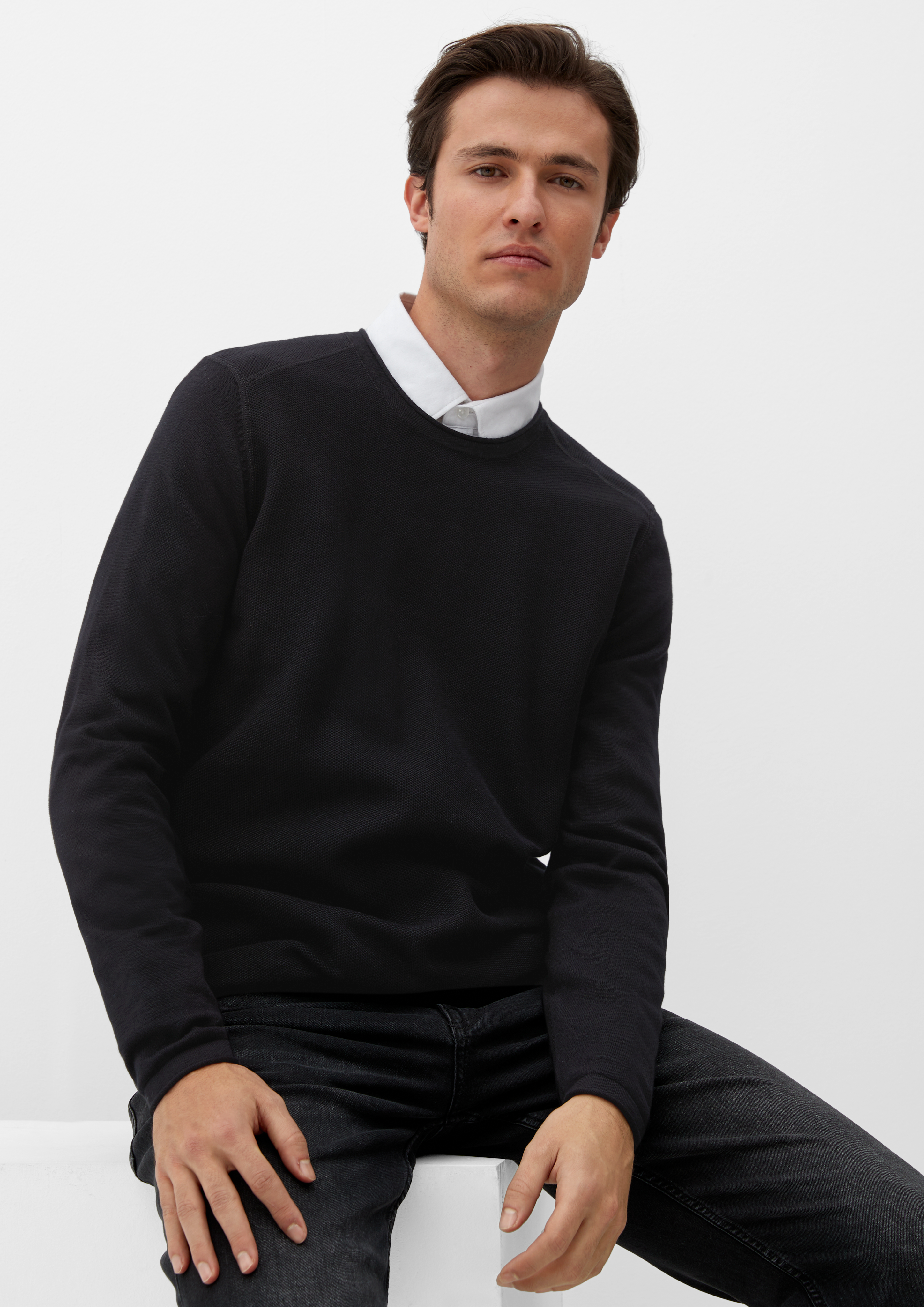 Knitted pullover