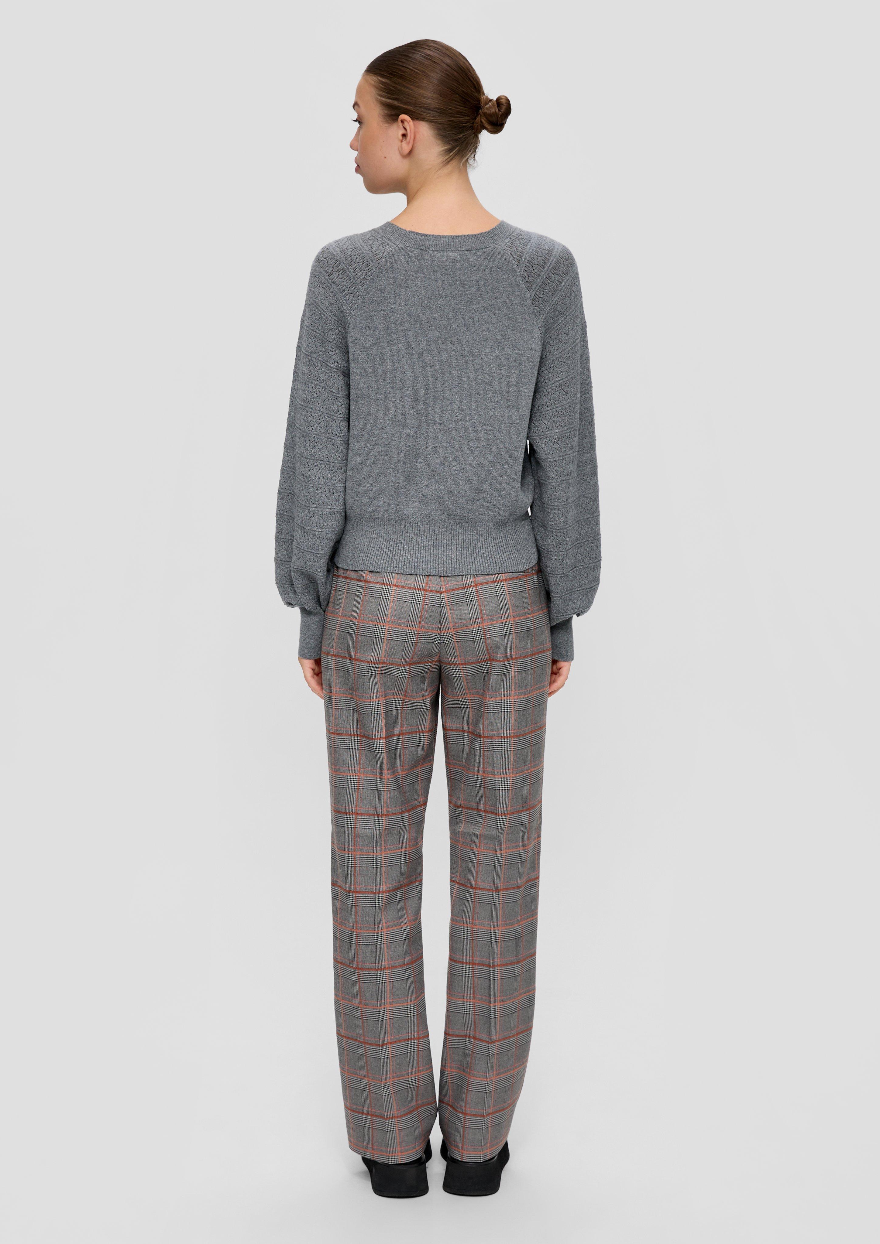 Knitted pullover