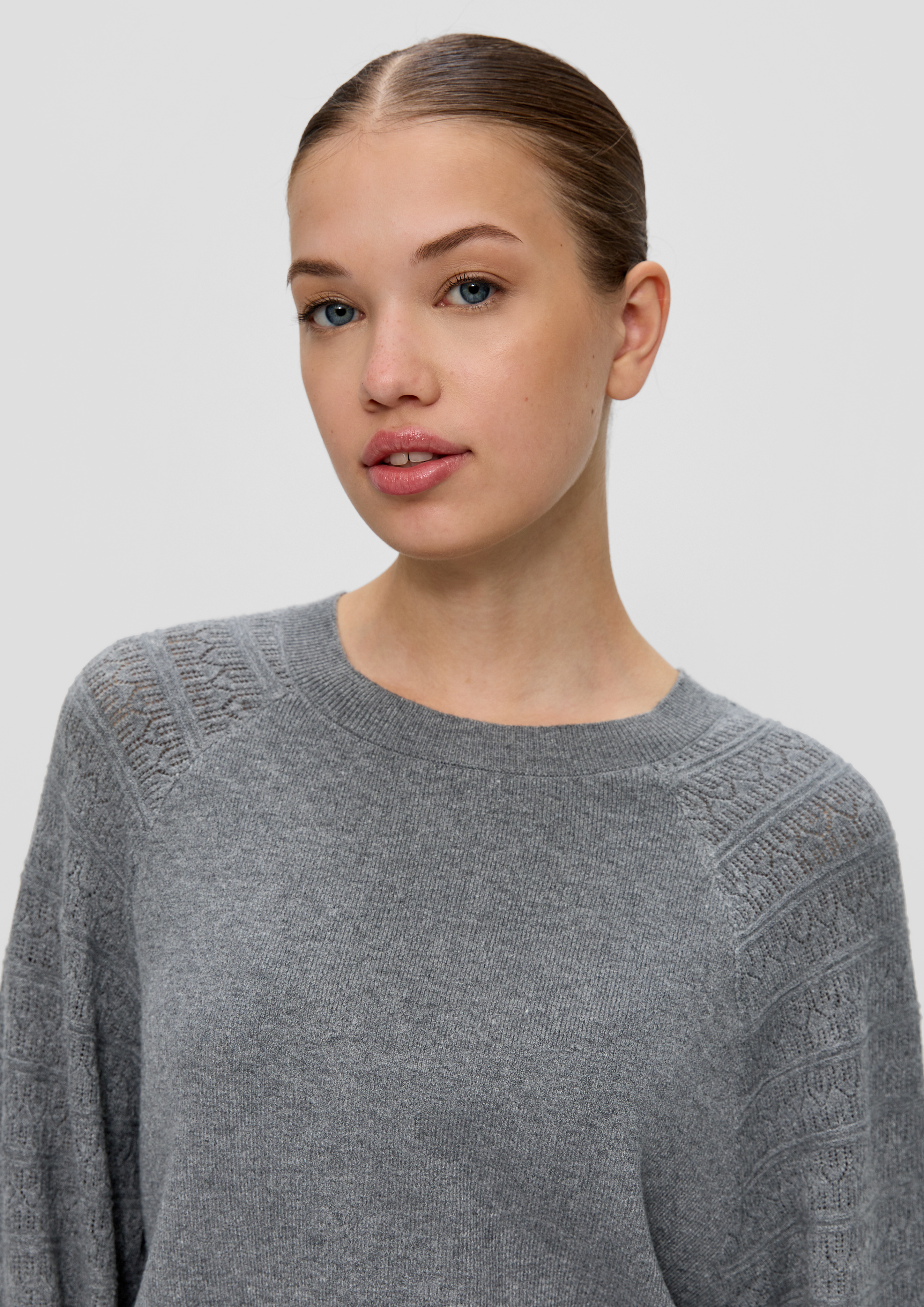 Knitted pullover