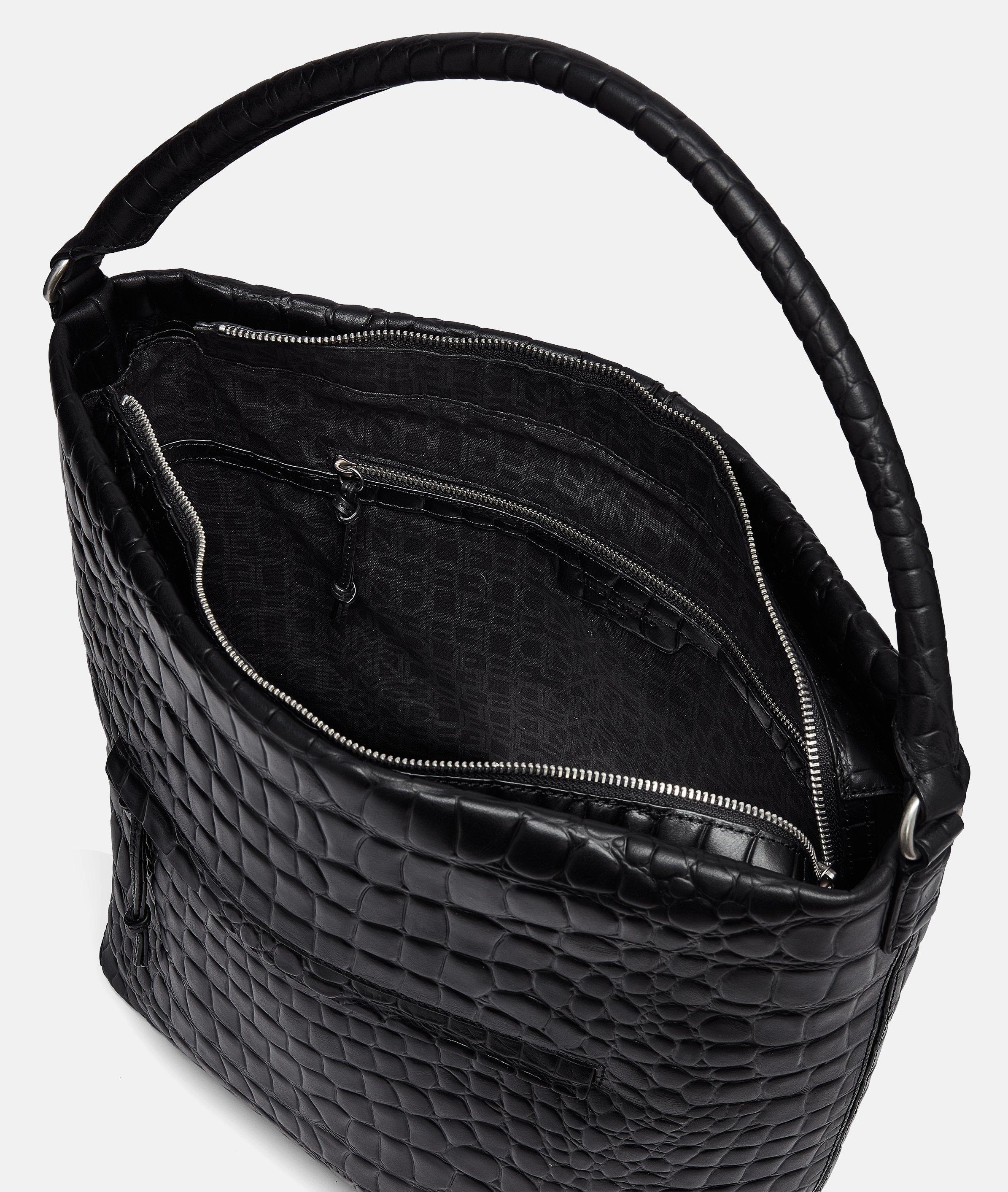 Annie Hobo L