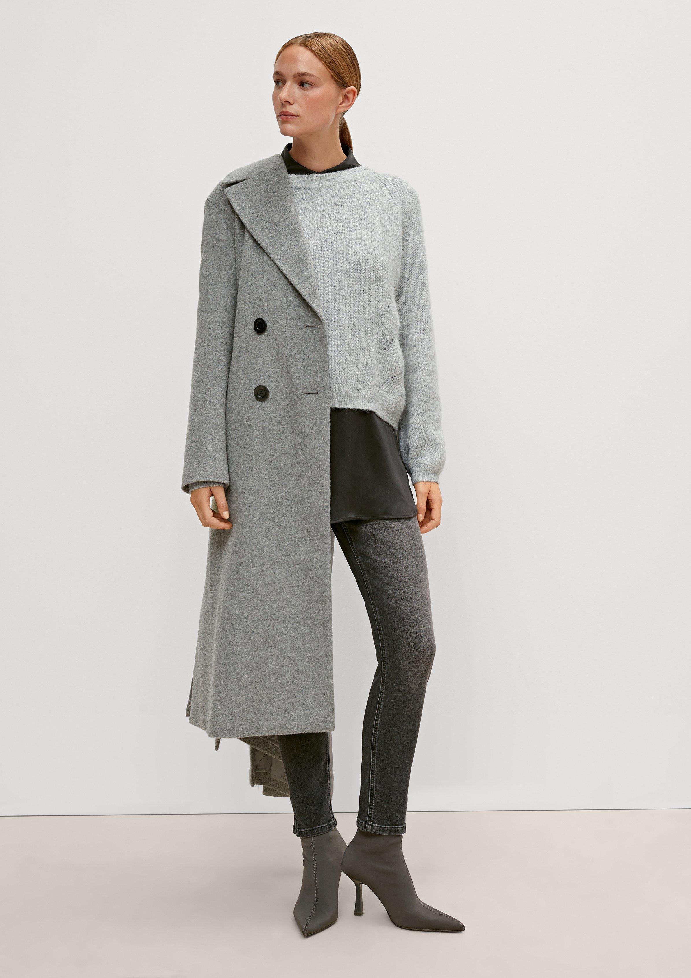Knitted pullover