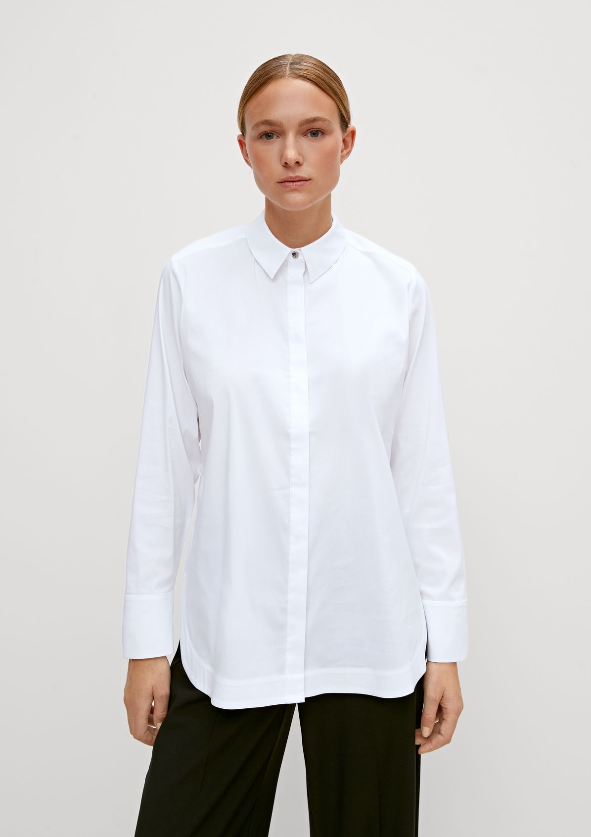 Shirt blouse in a loose fit from comma