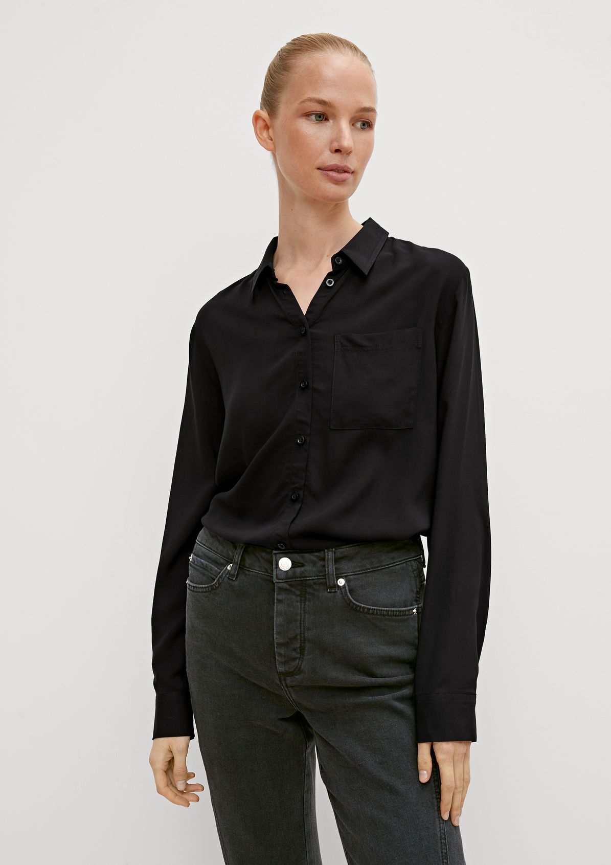 Shirt blouse made of viscose from comma