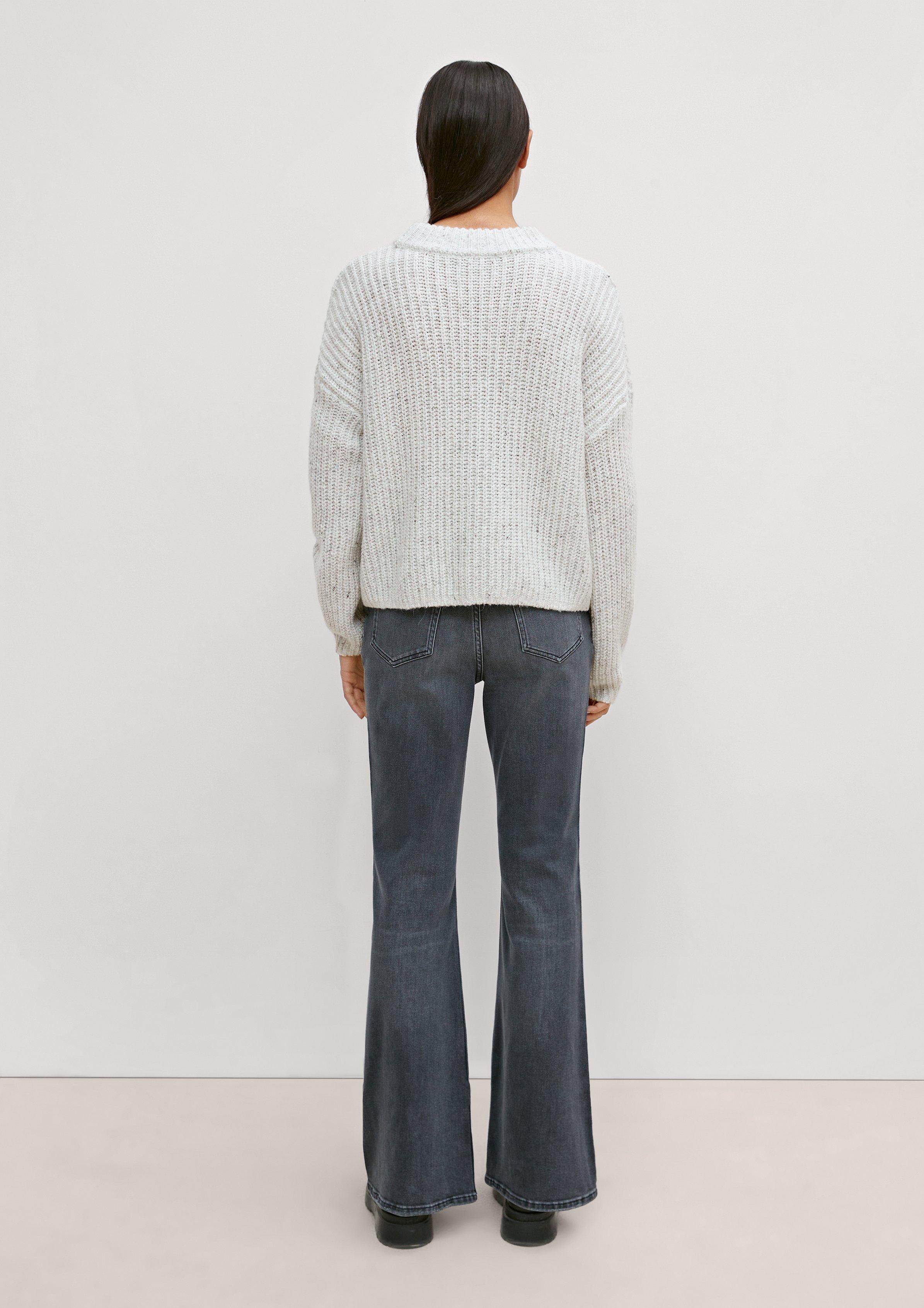 Knitted pullover