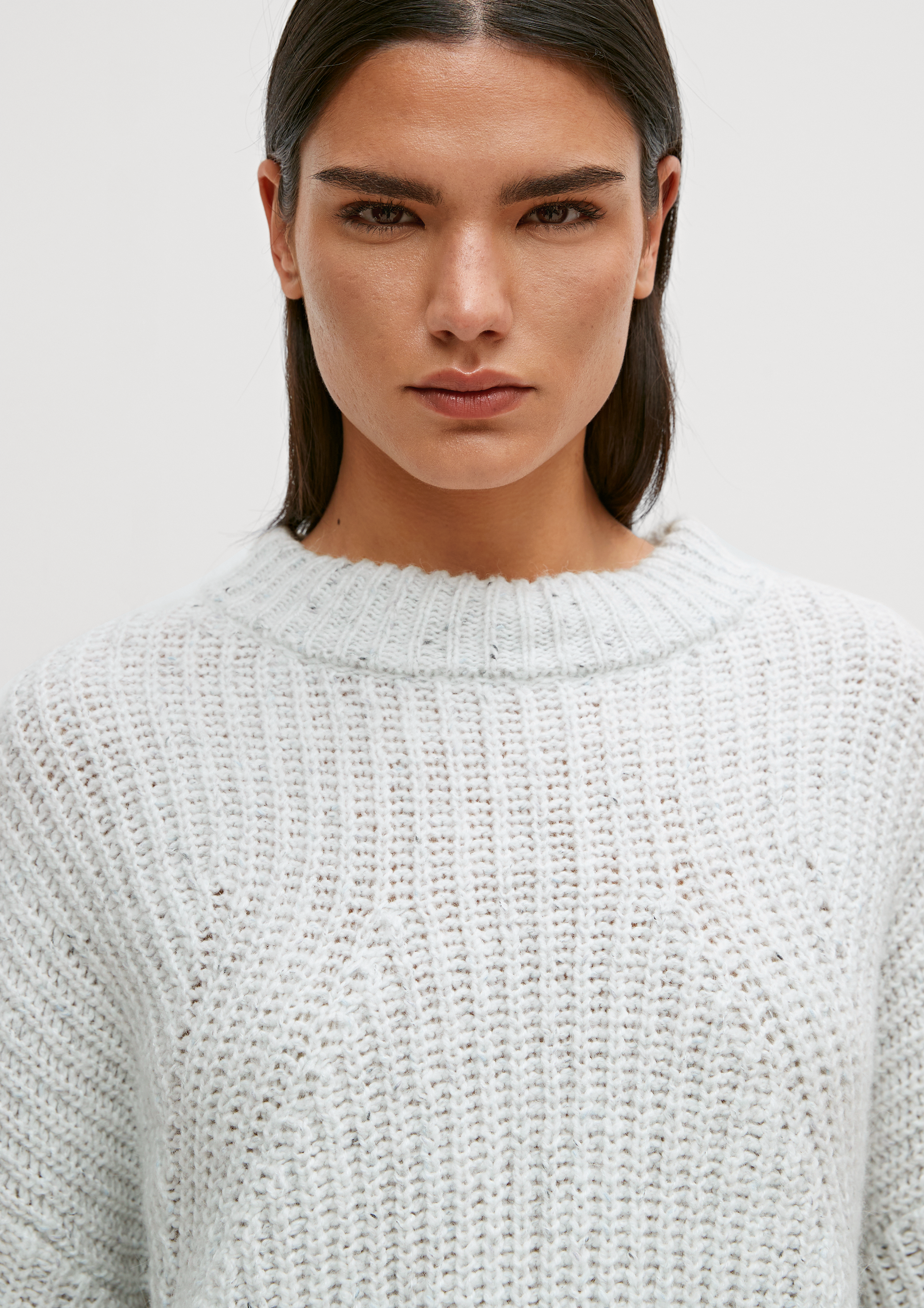Knitted pullover