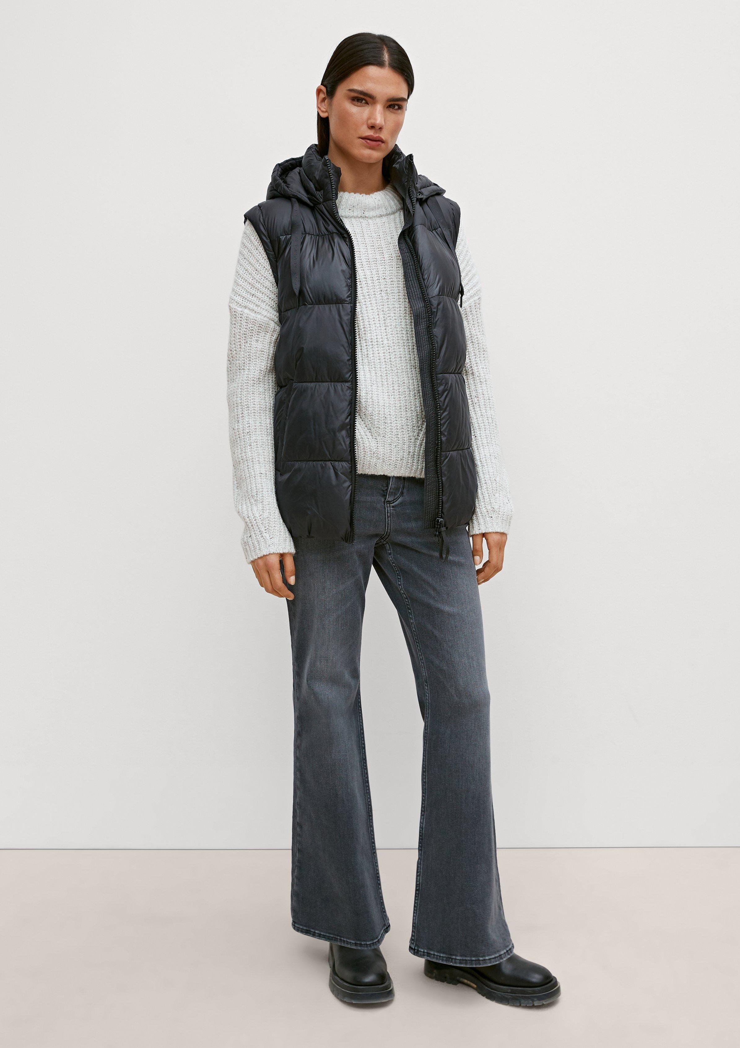 Knitted pullover