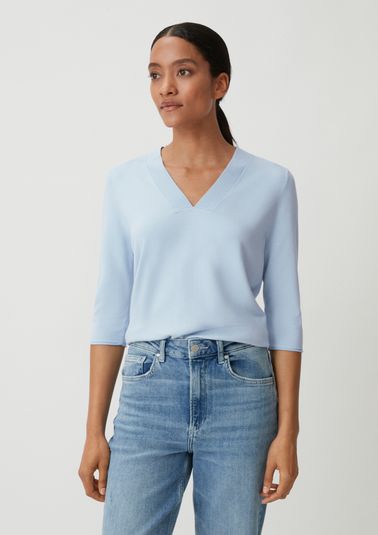 Long sleeve top with a V-neckline from comma
