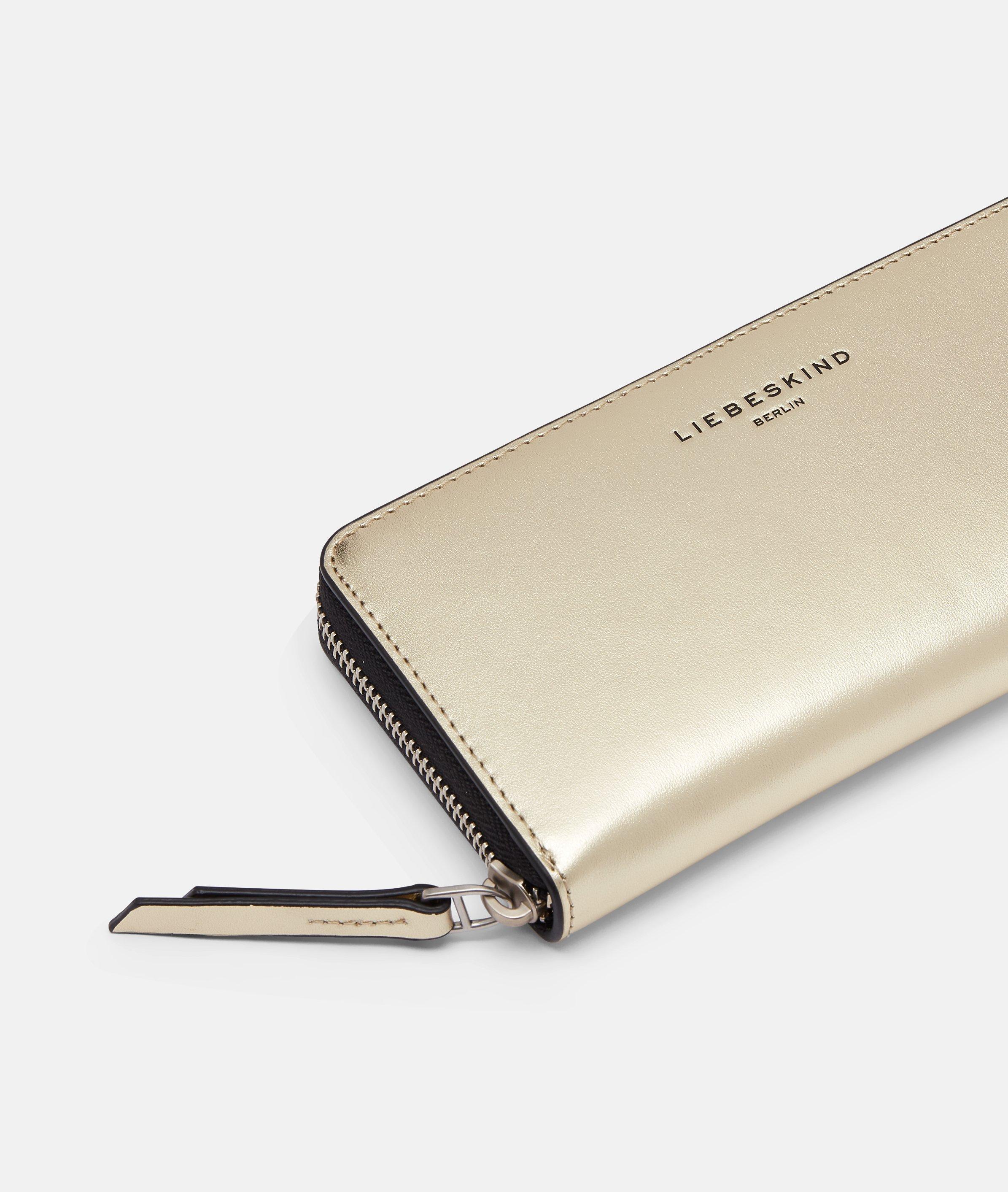 Metallic Gigi