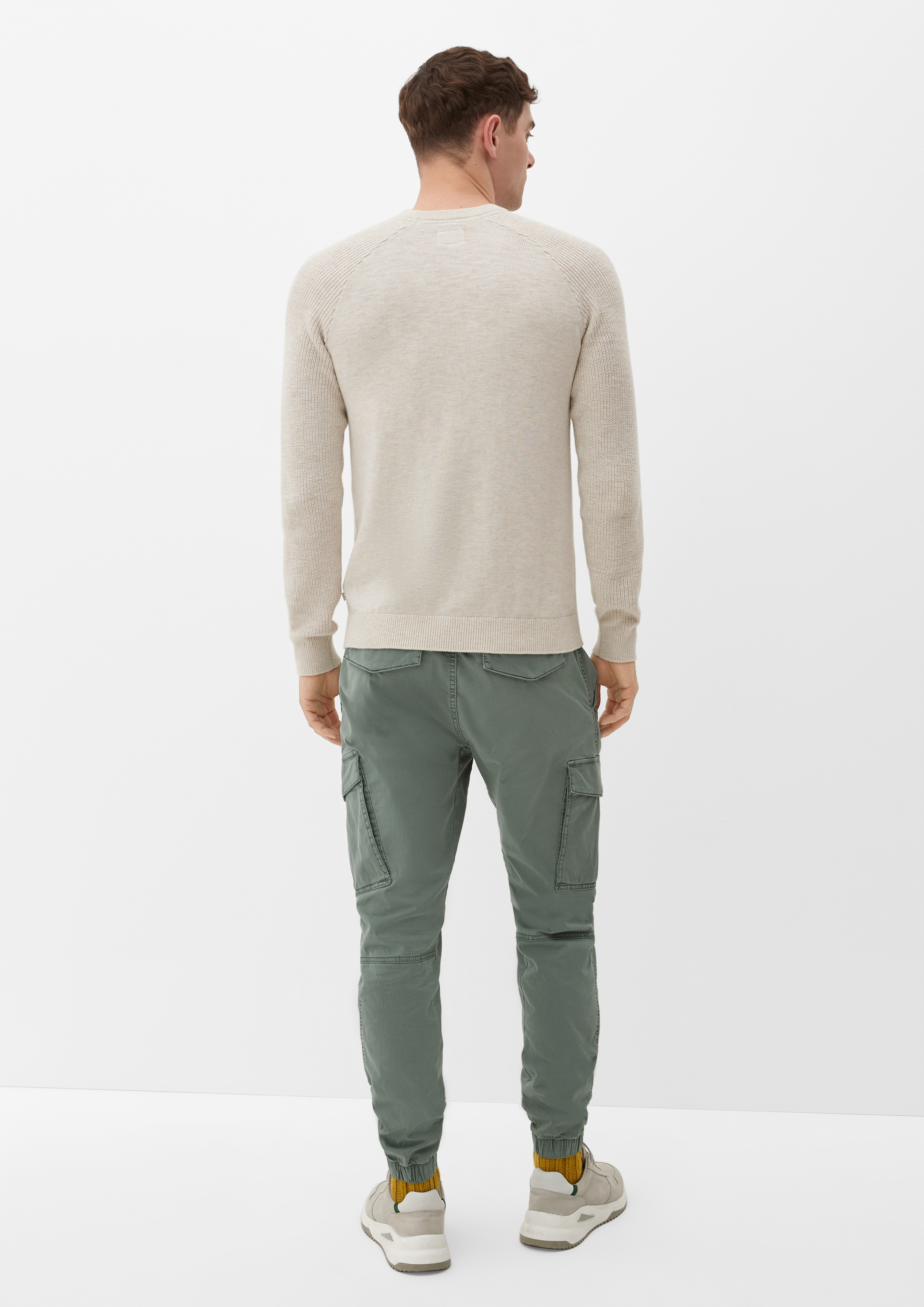 Knitted pullover
