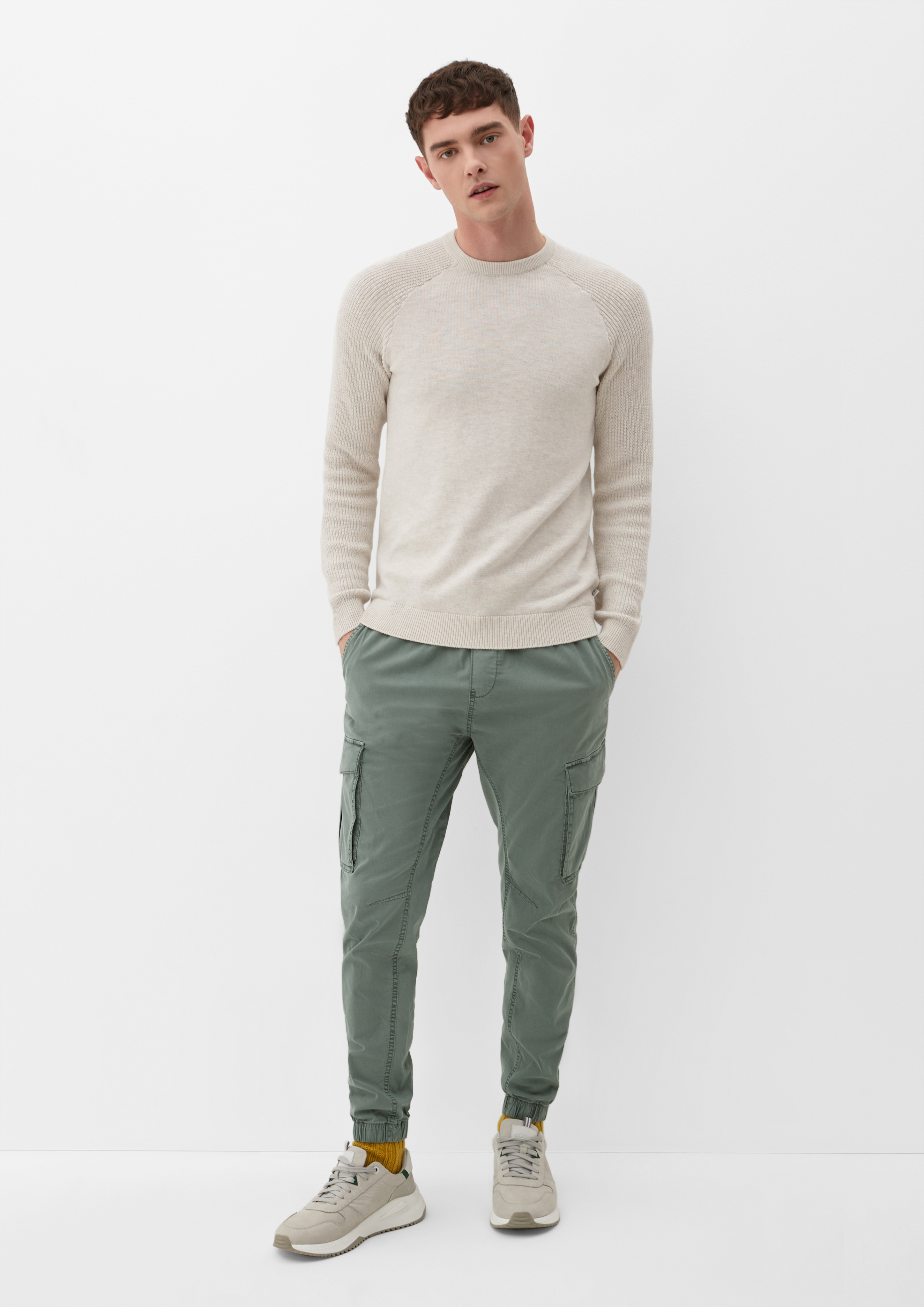 Knitted pullover