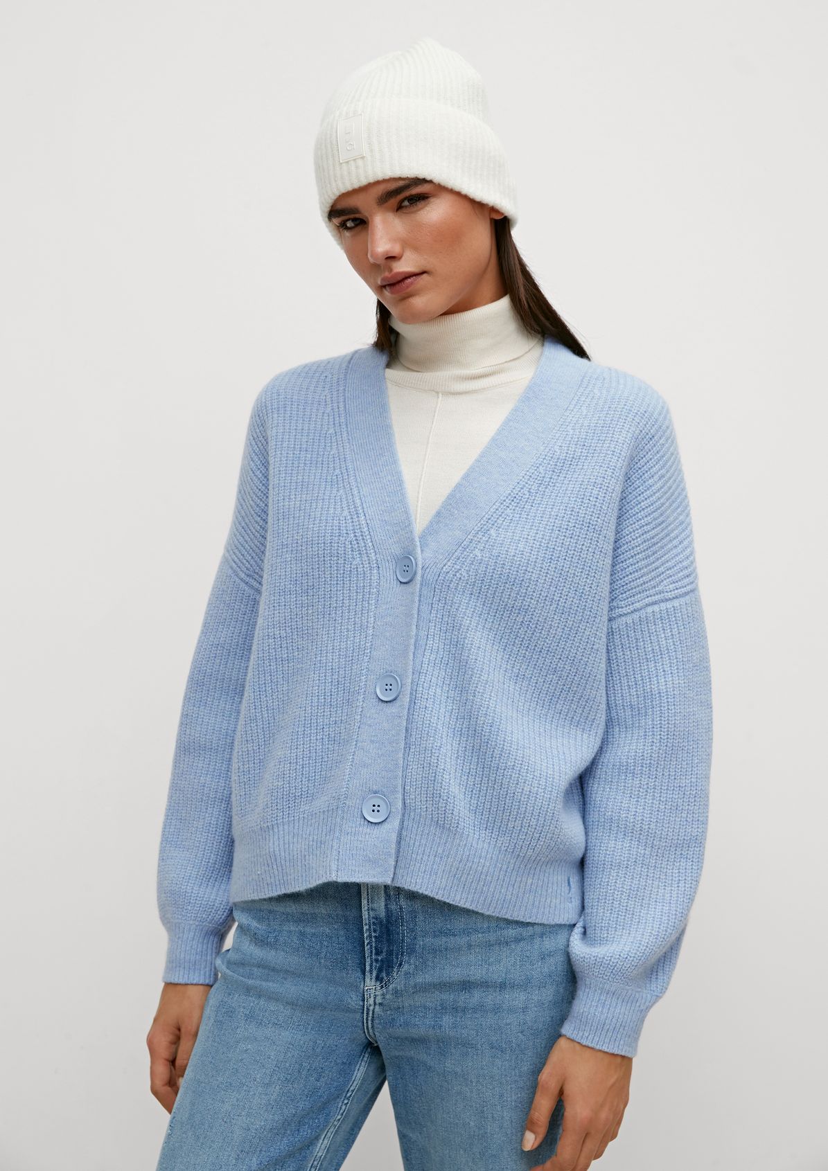 Cropped cardigan in a wool blend from comma