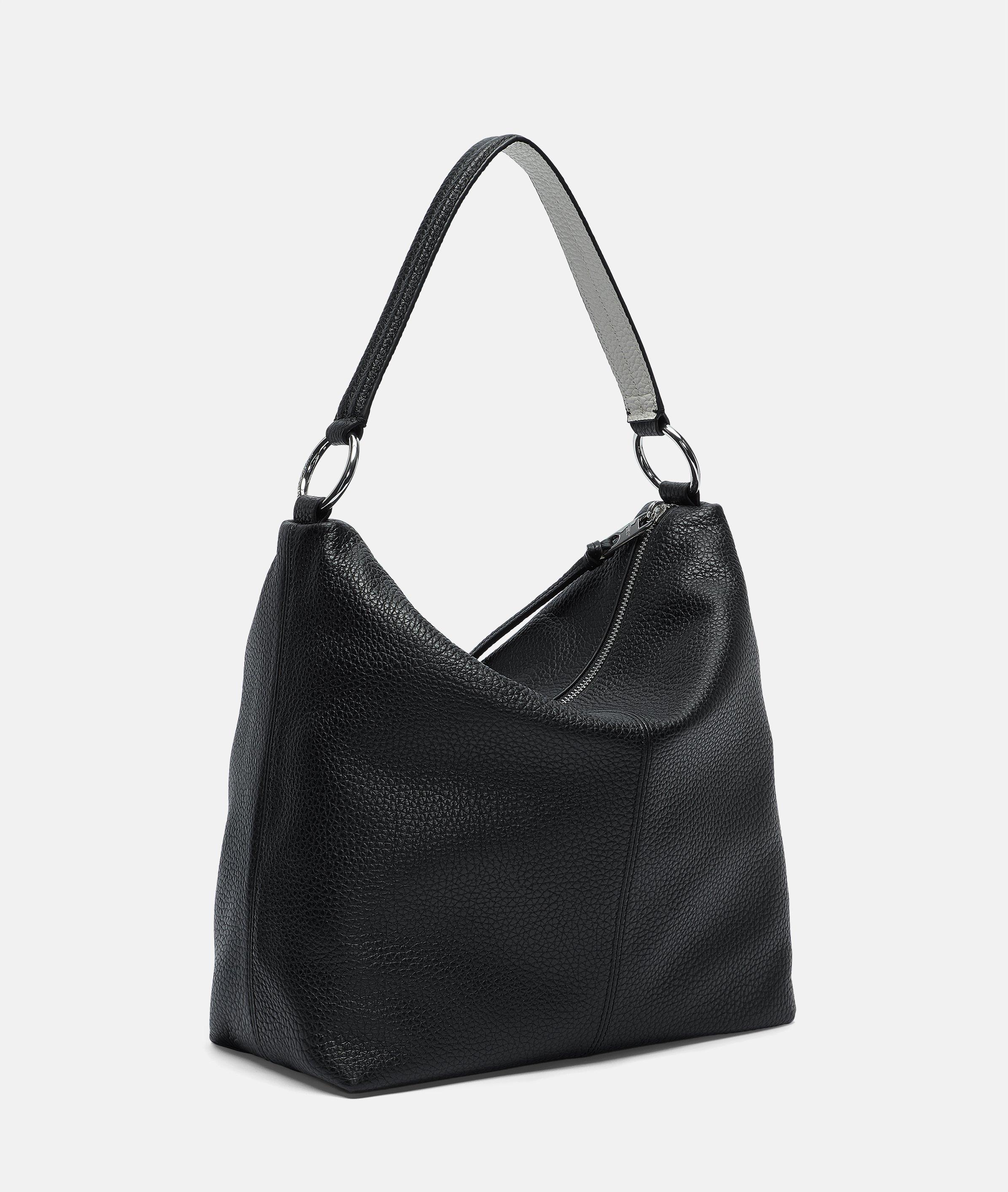 Aissa Hobo M