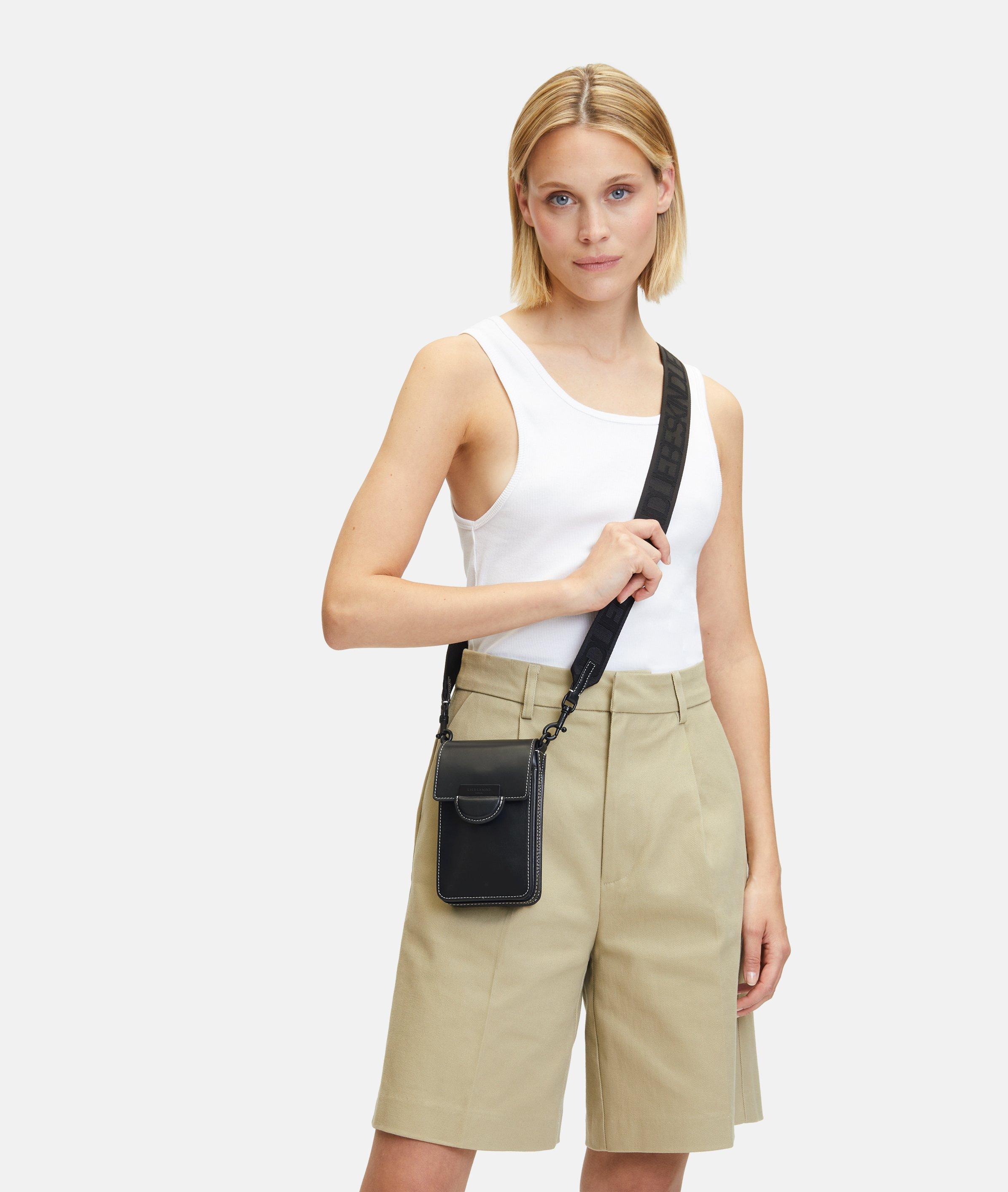 Pam Mobile Pouch
