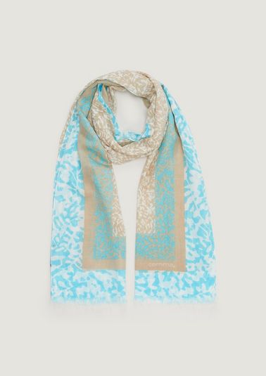 Scarf with a floral pattern from comma