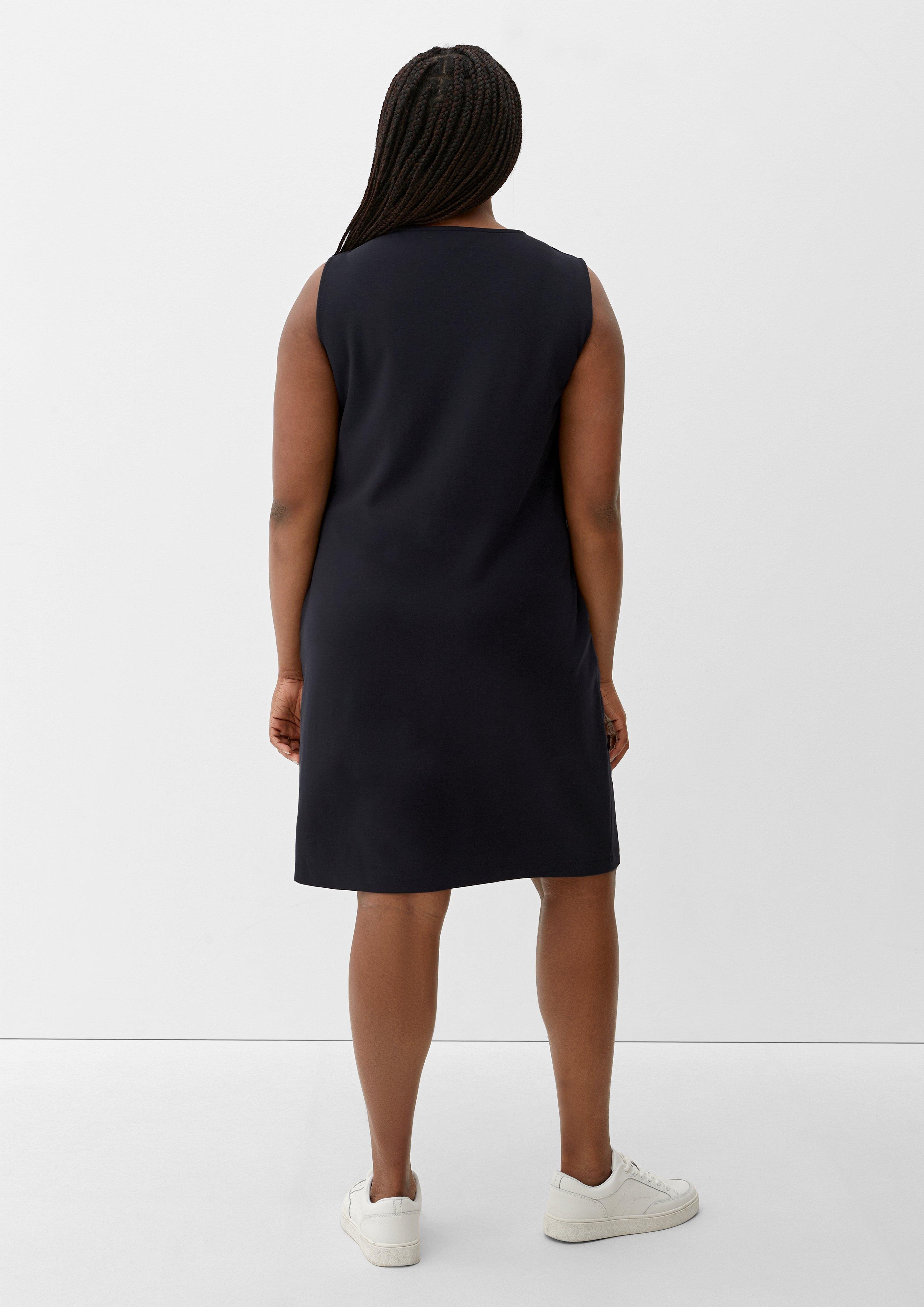 evening-dress-navy-s-oliver