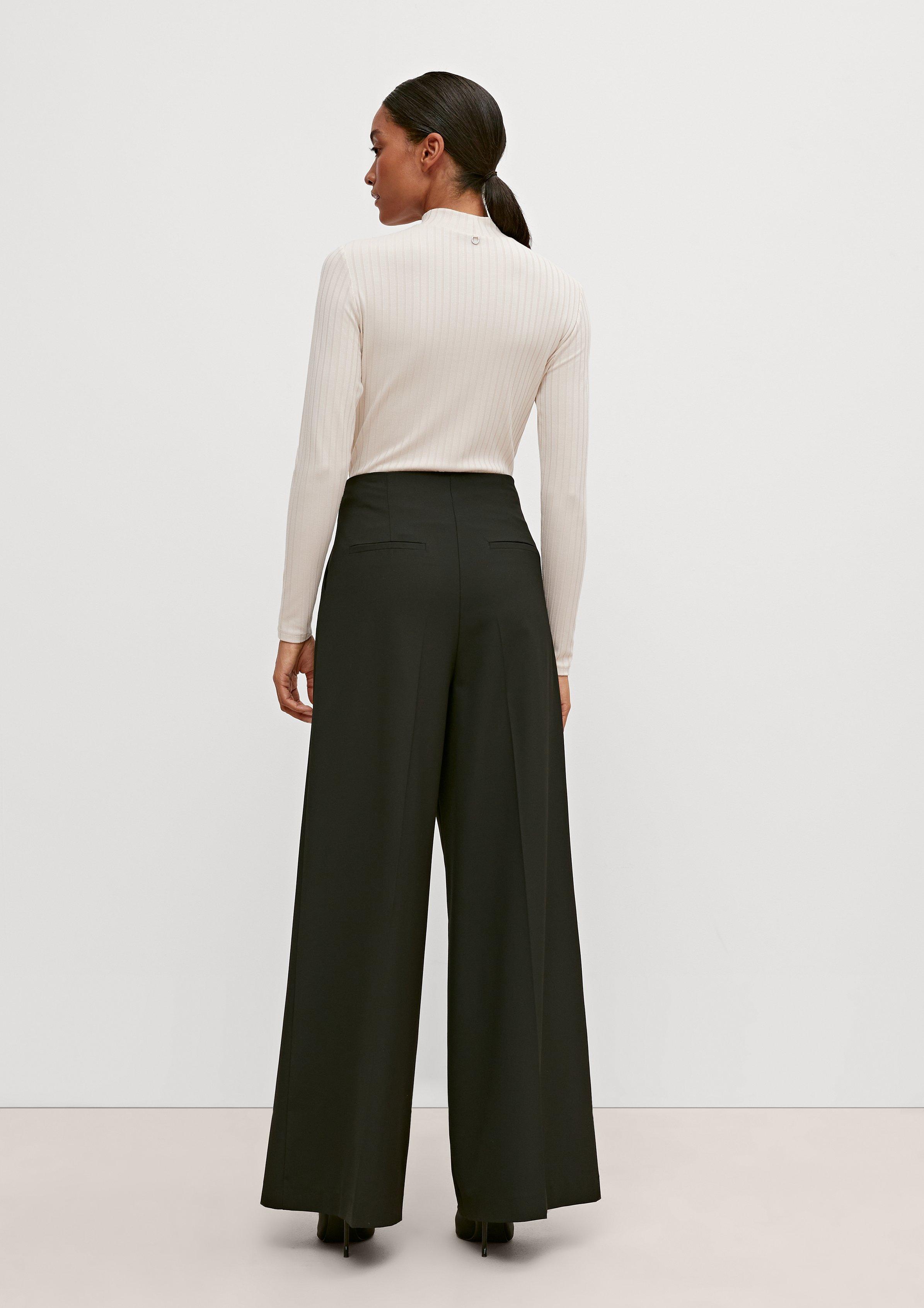 Mixed fabric top