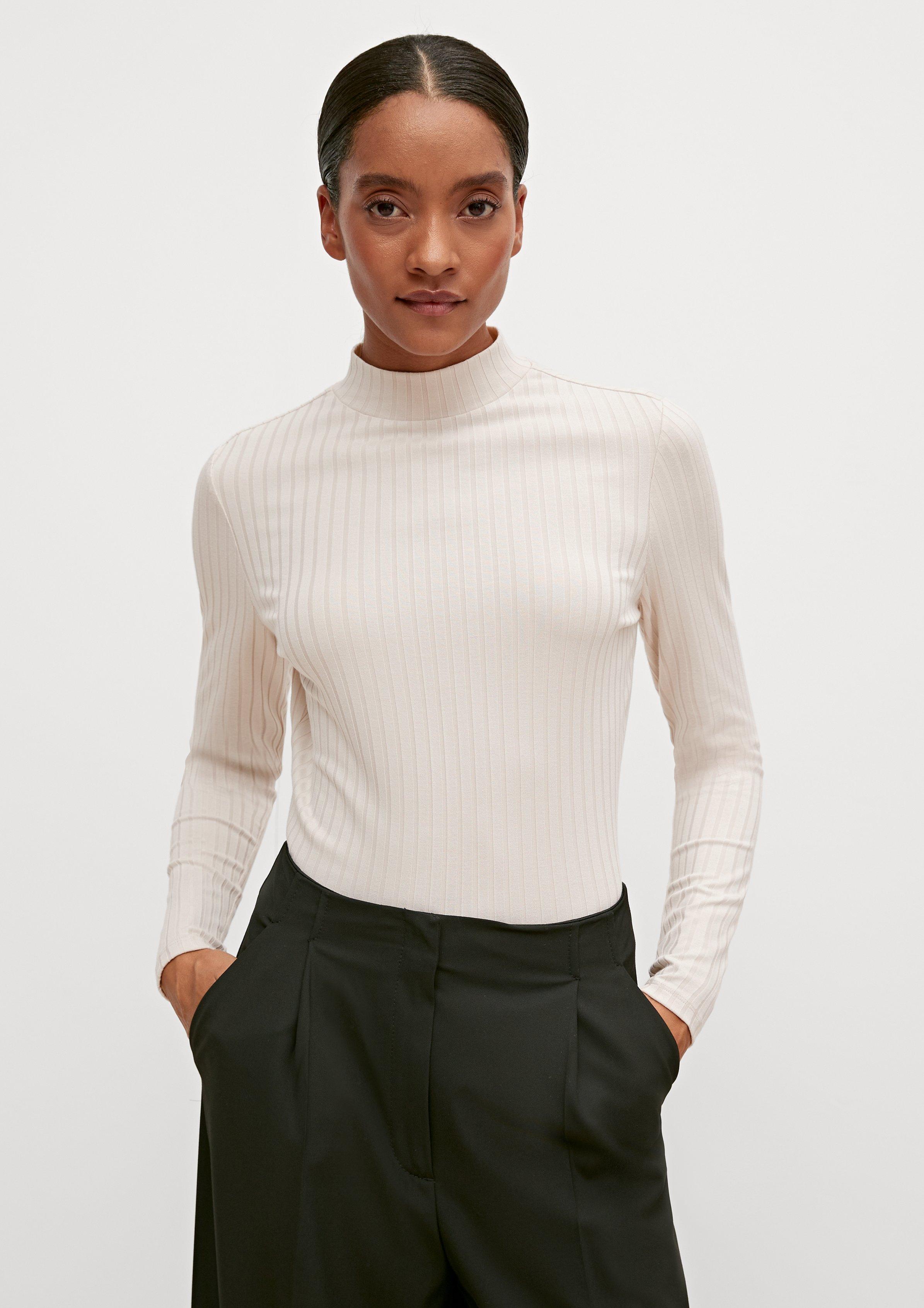 Mixed fabric top