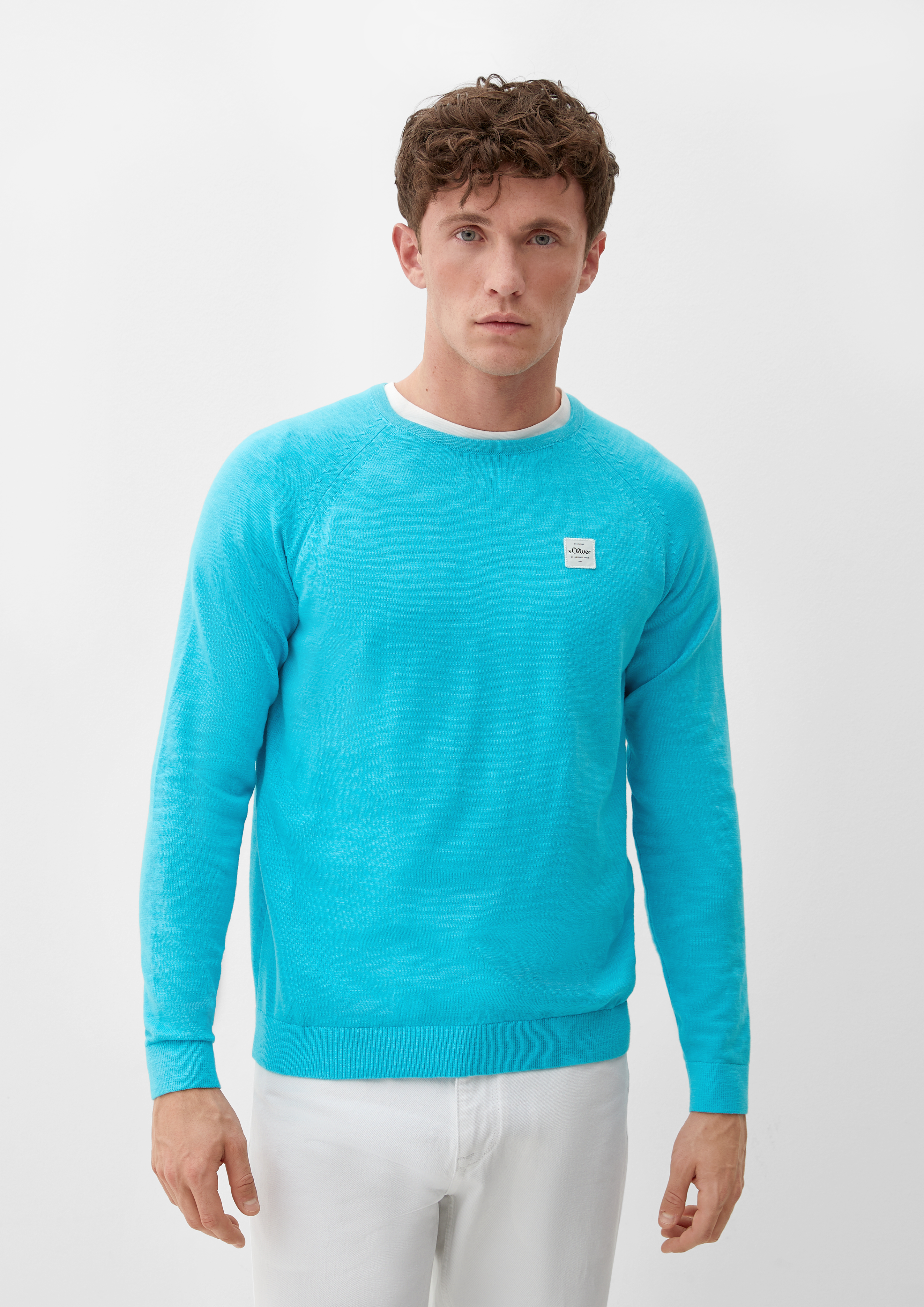 Knitted pullover