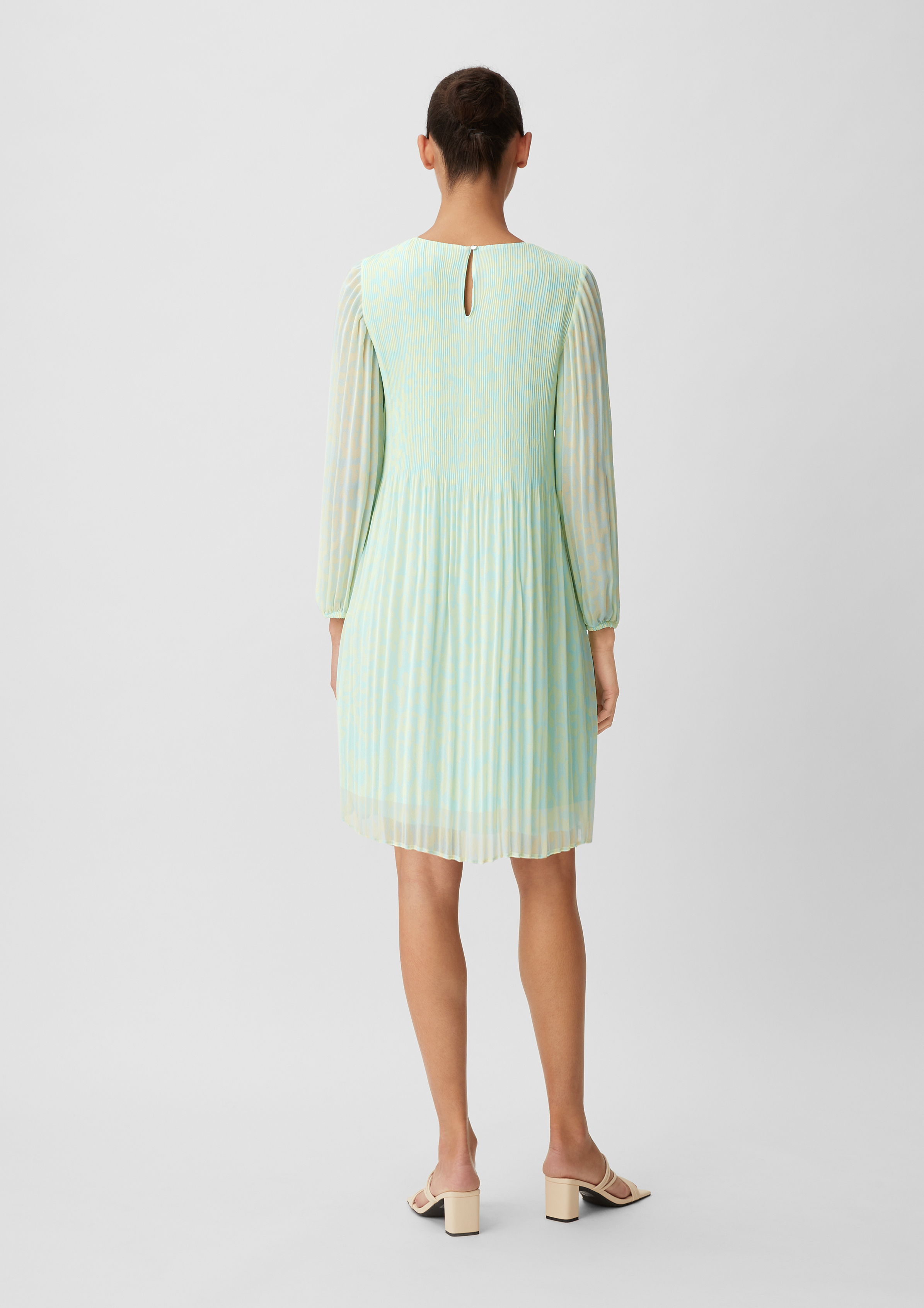 Kleid