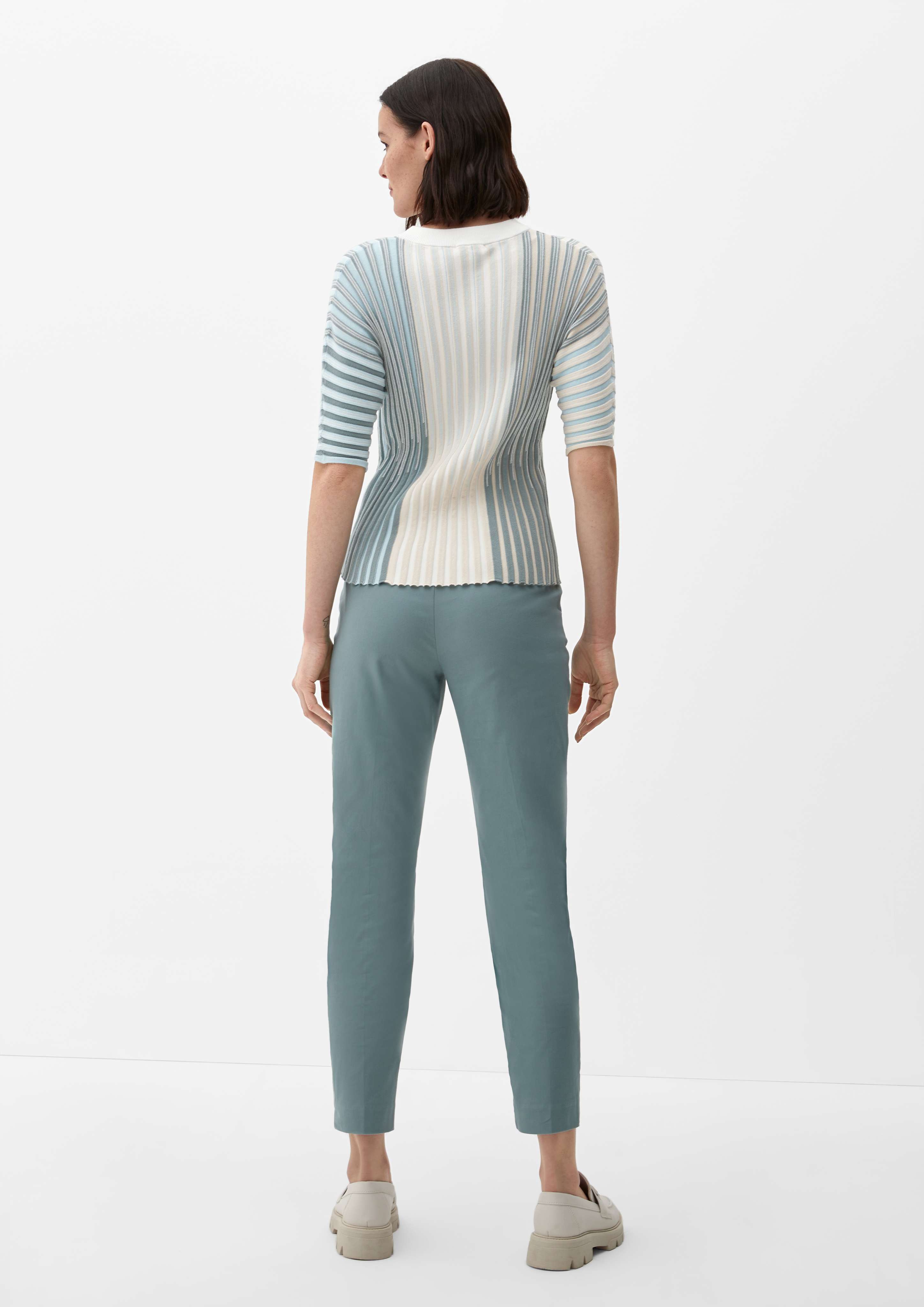 Knitted pullover