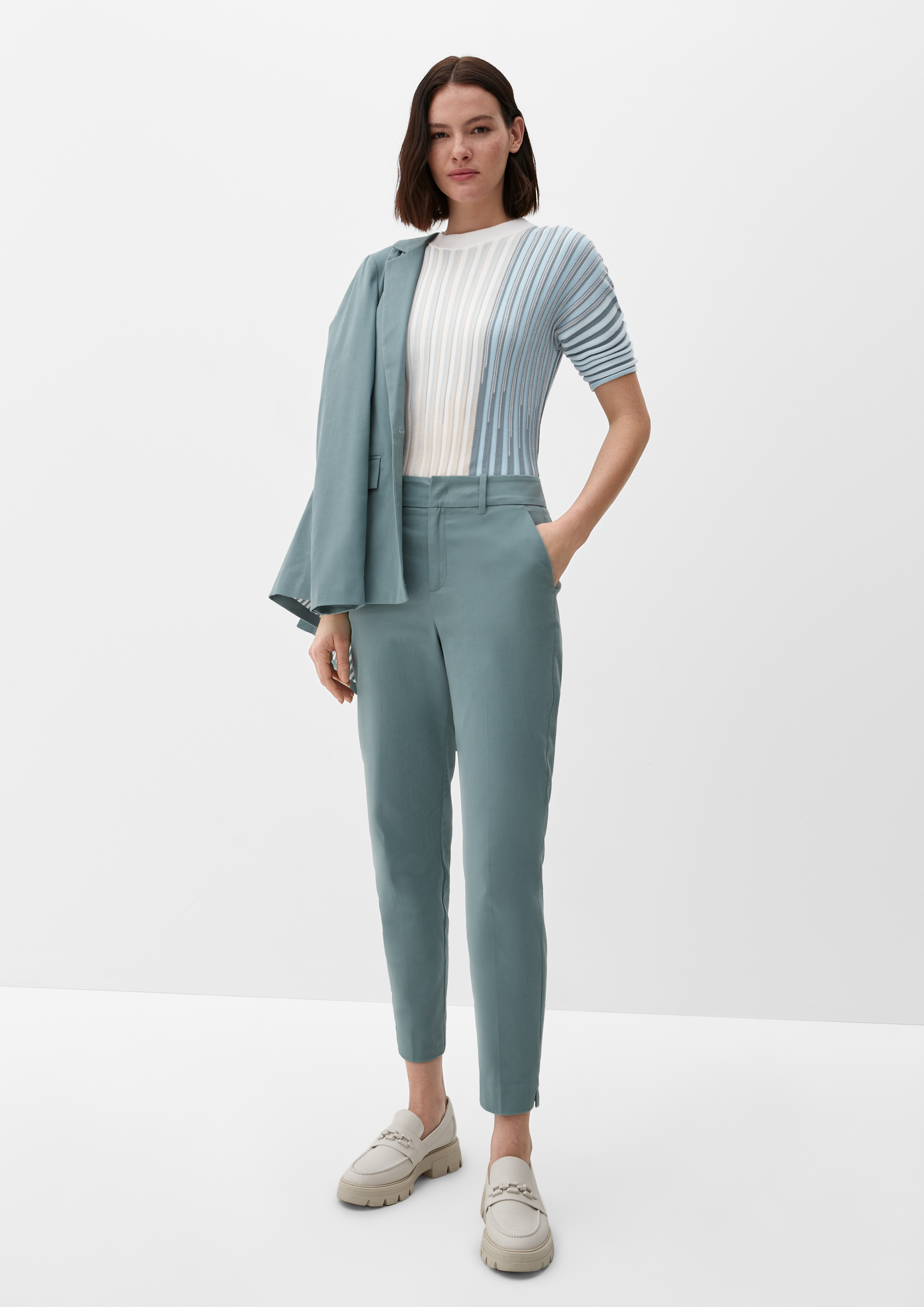 Knitted pullover
