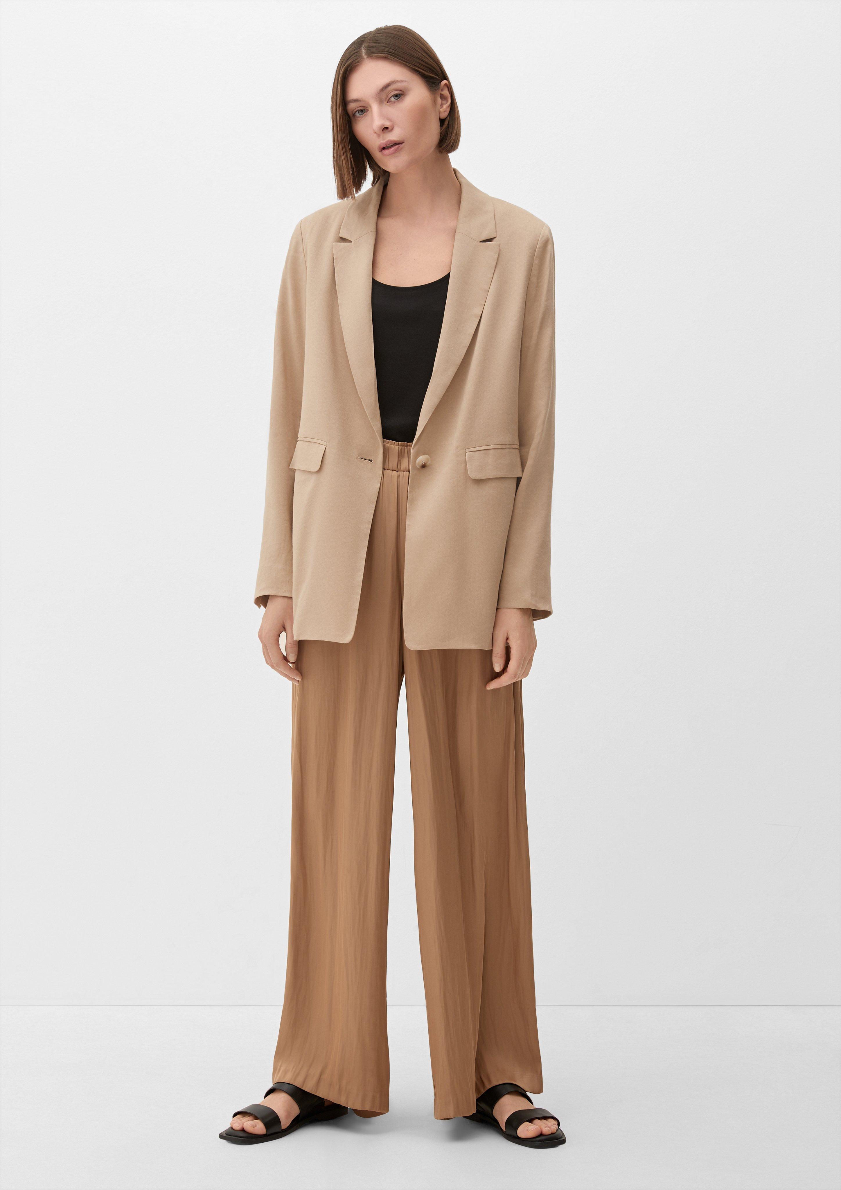 Indoor blazer