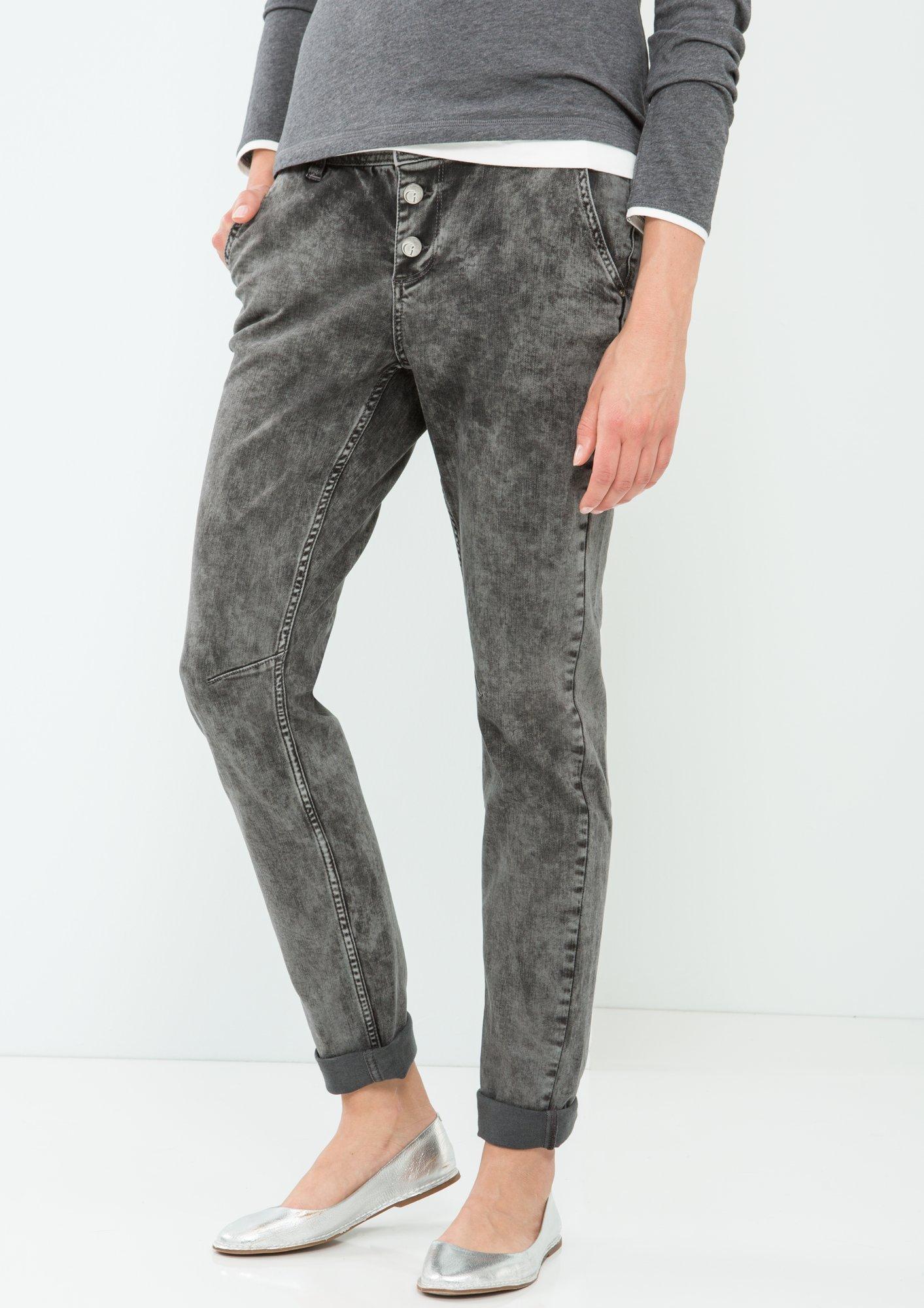 dark grey boyfriend jeans